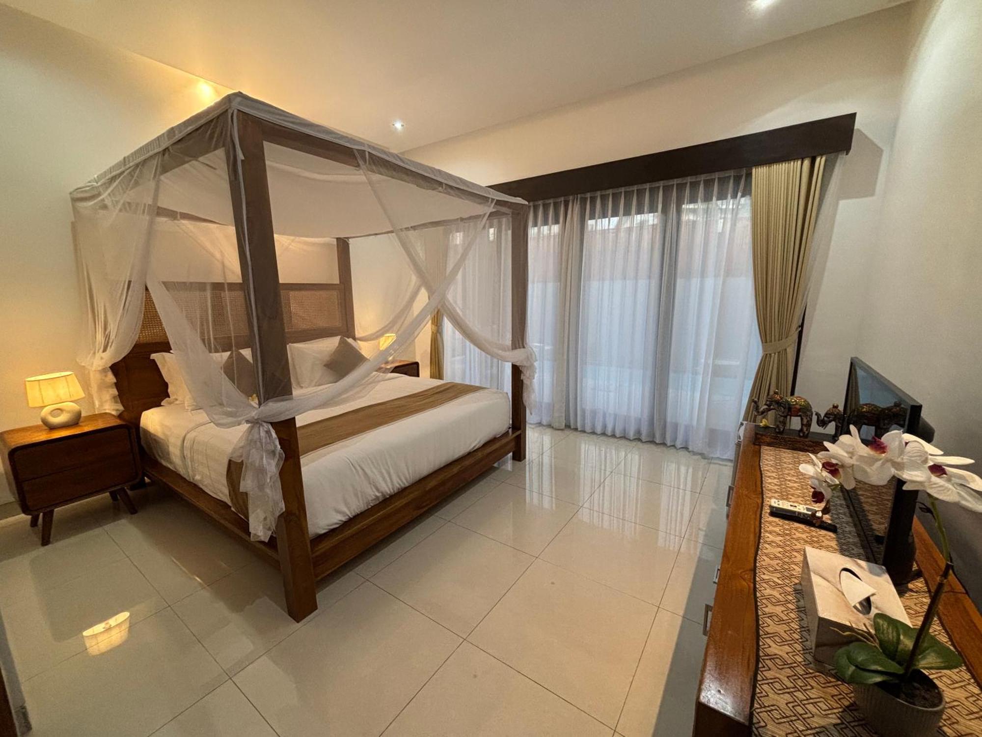 De Luxe Fabian Escape In Homestay Seminyak (Bali)