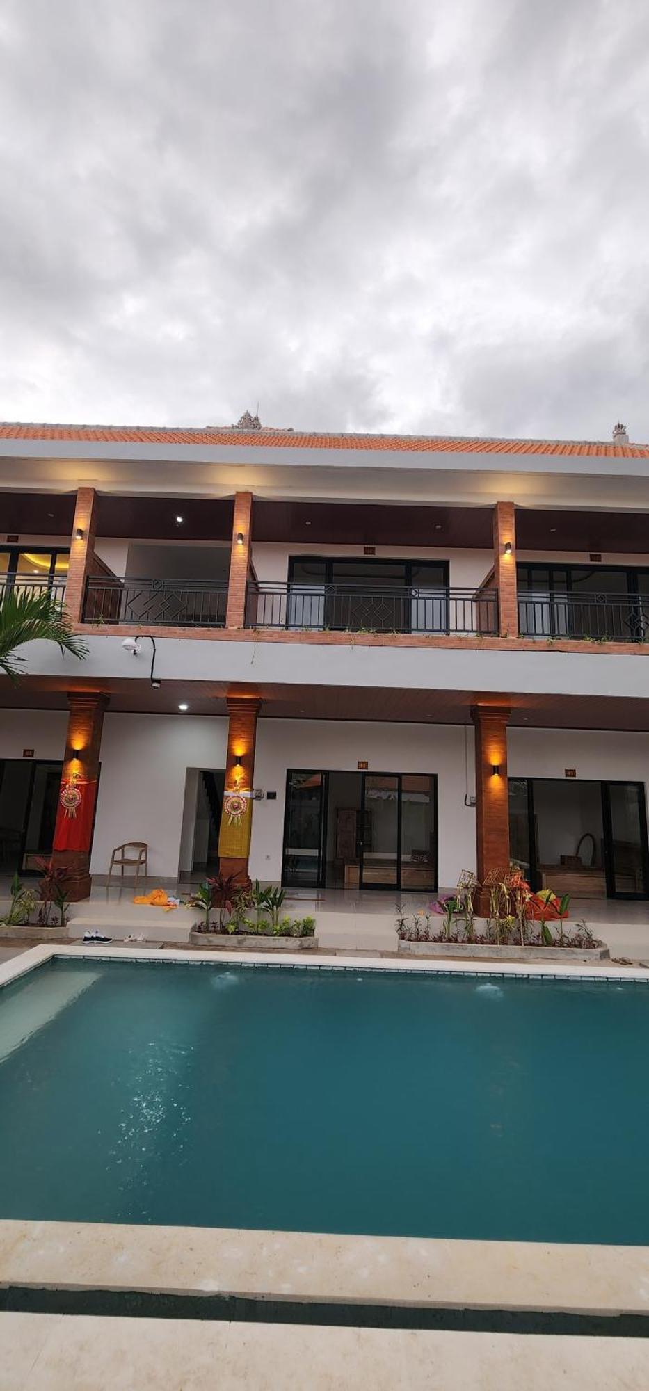 Kubu Dangin Kerobokan Seminyak (Bali)