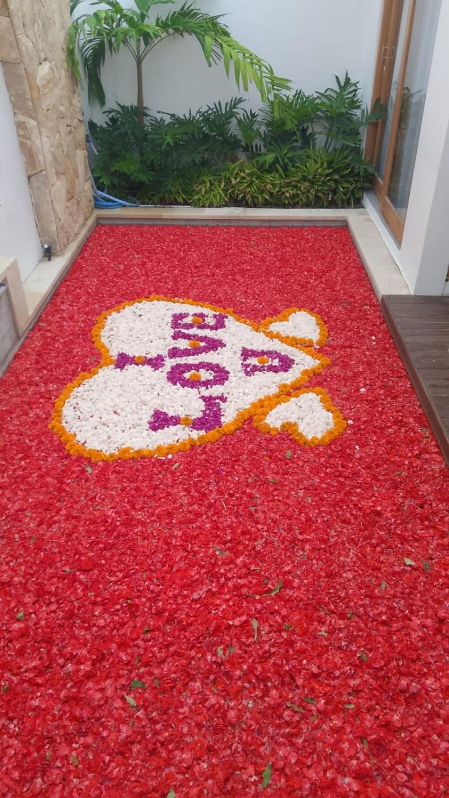 8 Here Villa *