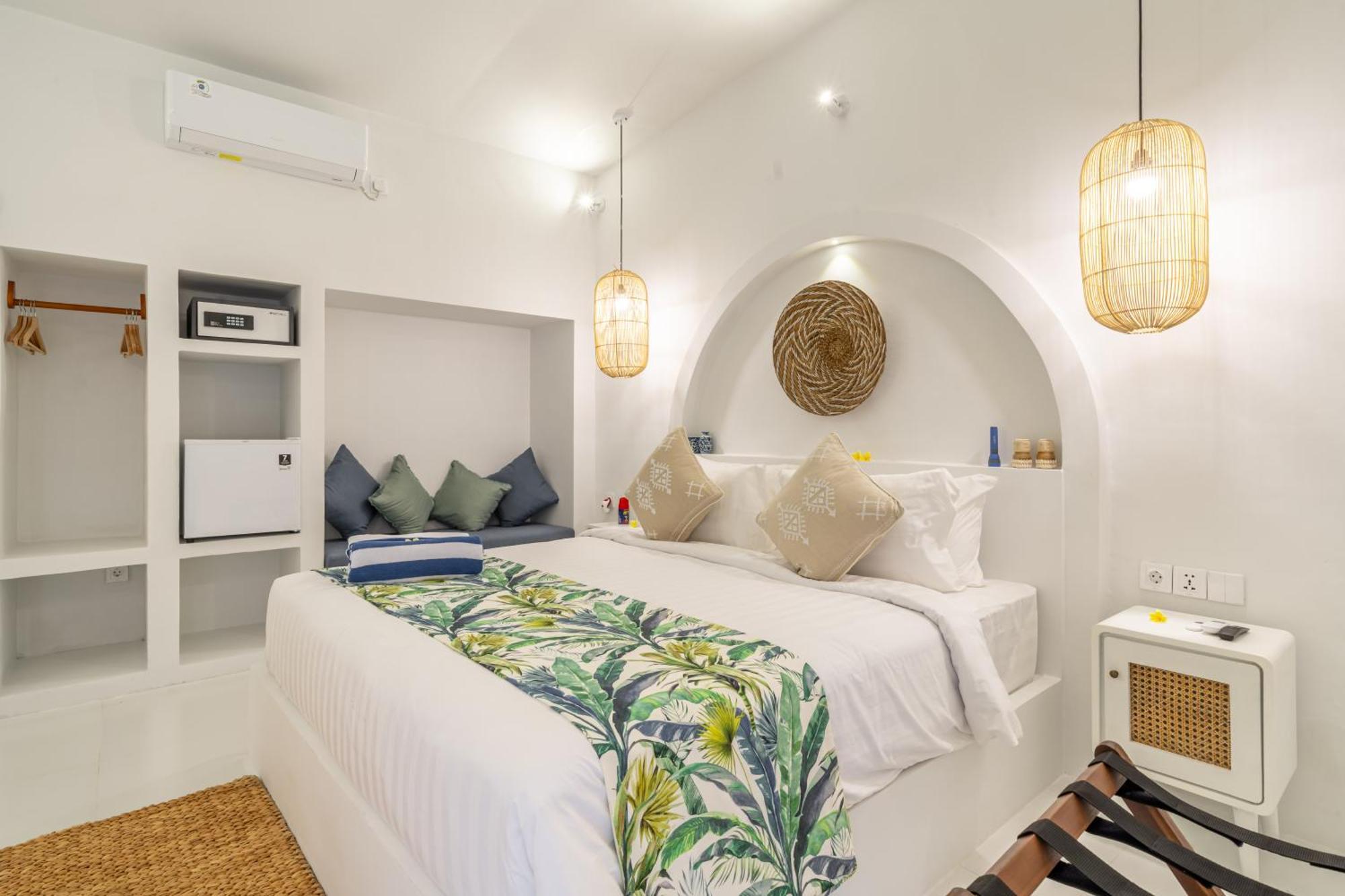 The Hepburn Stylish Single Room Guesthouse With Shared Pool 900M From Seminyak Beach Guest house Seminyak (Bali)