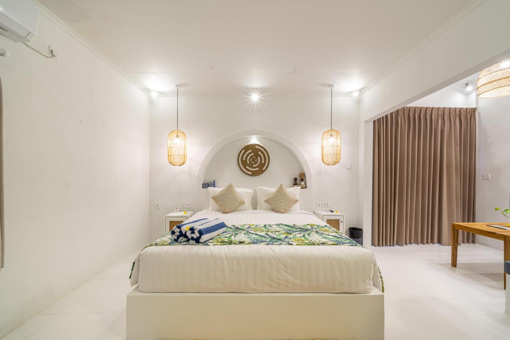 The Hepburn Stylish Single Room Guesthouse With Shared Pool 900M From Seminyak Beach Seminyak (Bali)