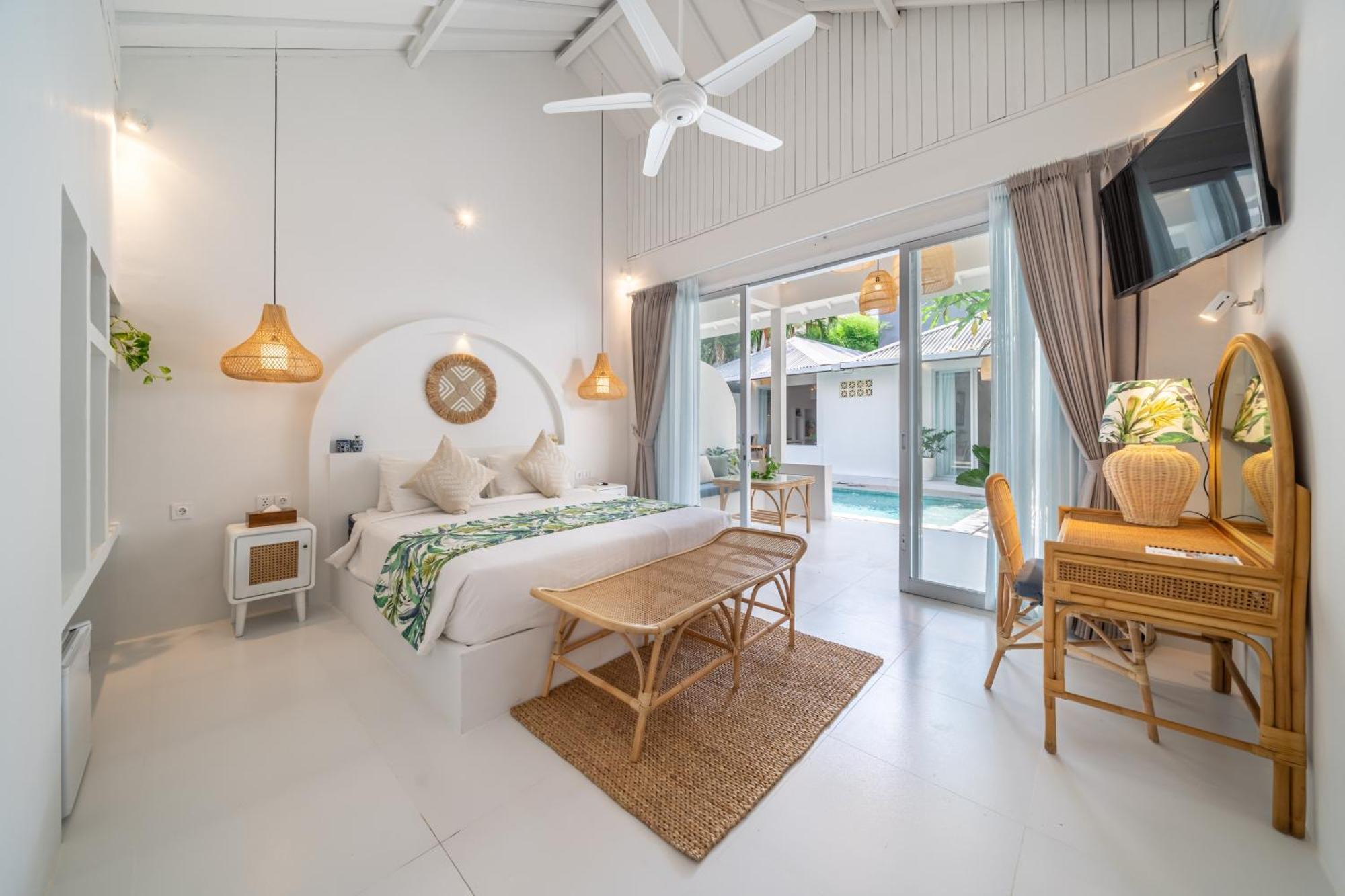 The Hepburn Stylish Single Room Guesthouse With Shared Pool 900M From Seminyak Beach * Seminyak (Bali)