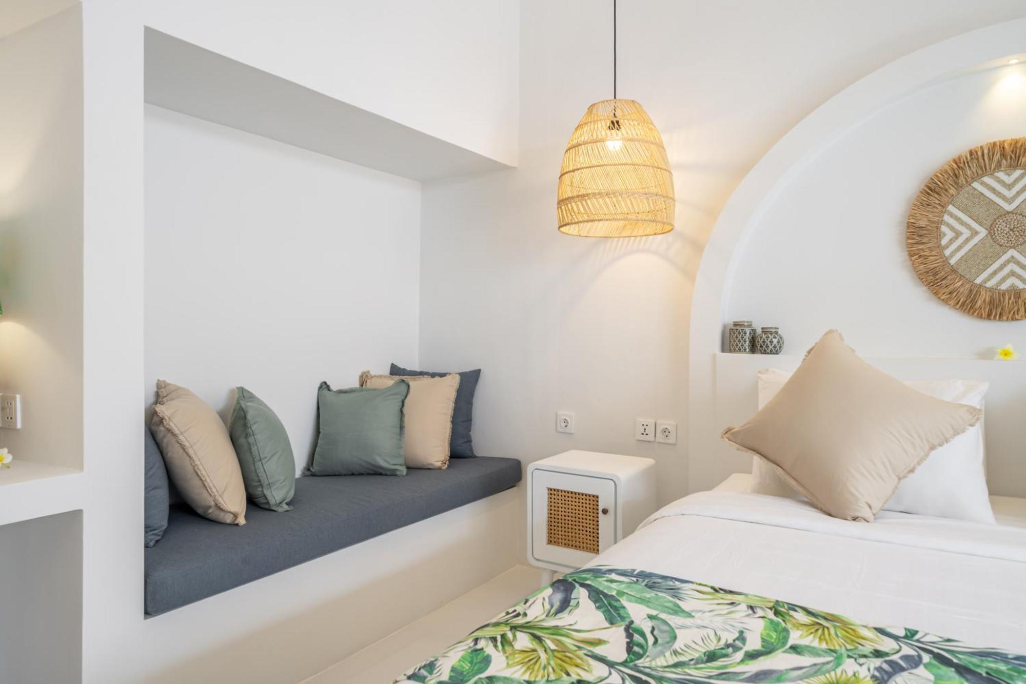 The Hepburn Stylish Single Room Guesthouse With Shared Pool 900M From Seminyak Beach Guest house *