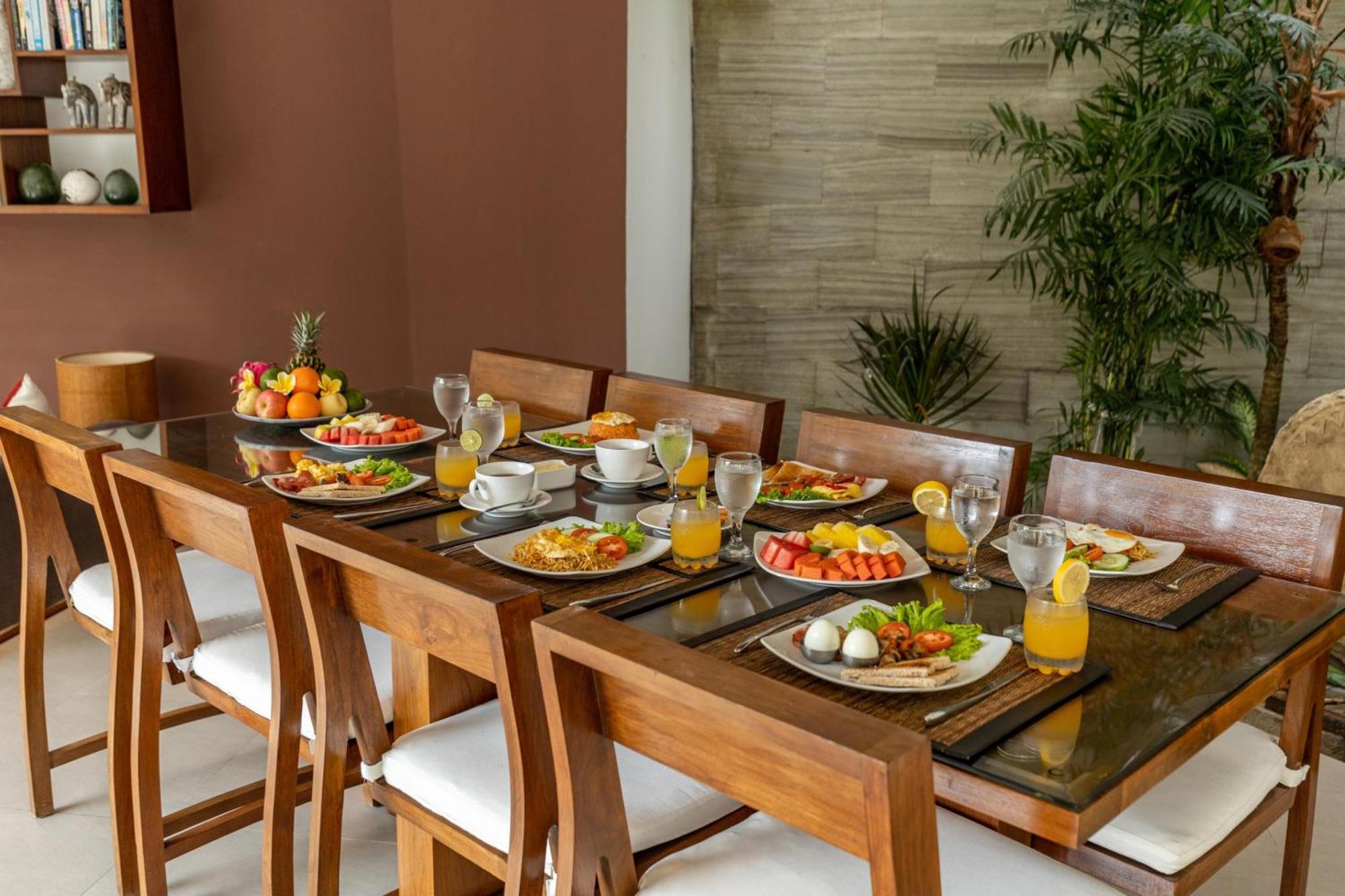 Spacious 4br With Pool In * Seminyak (Bali)