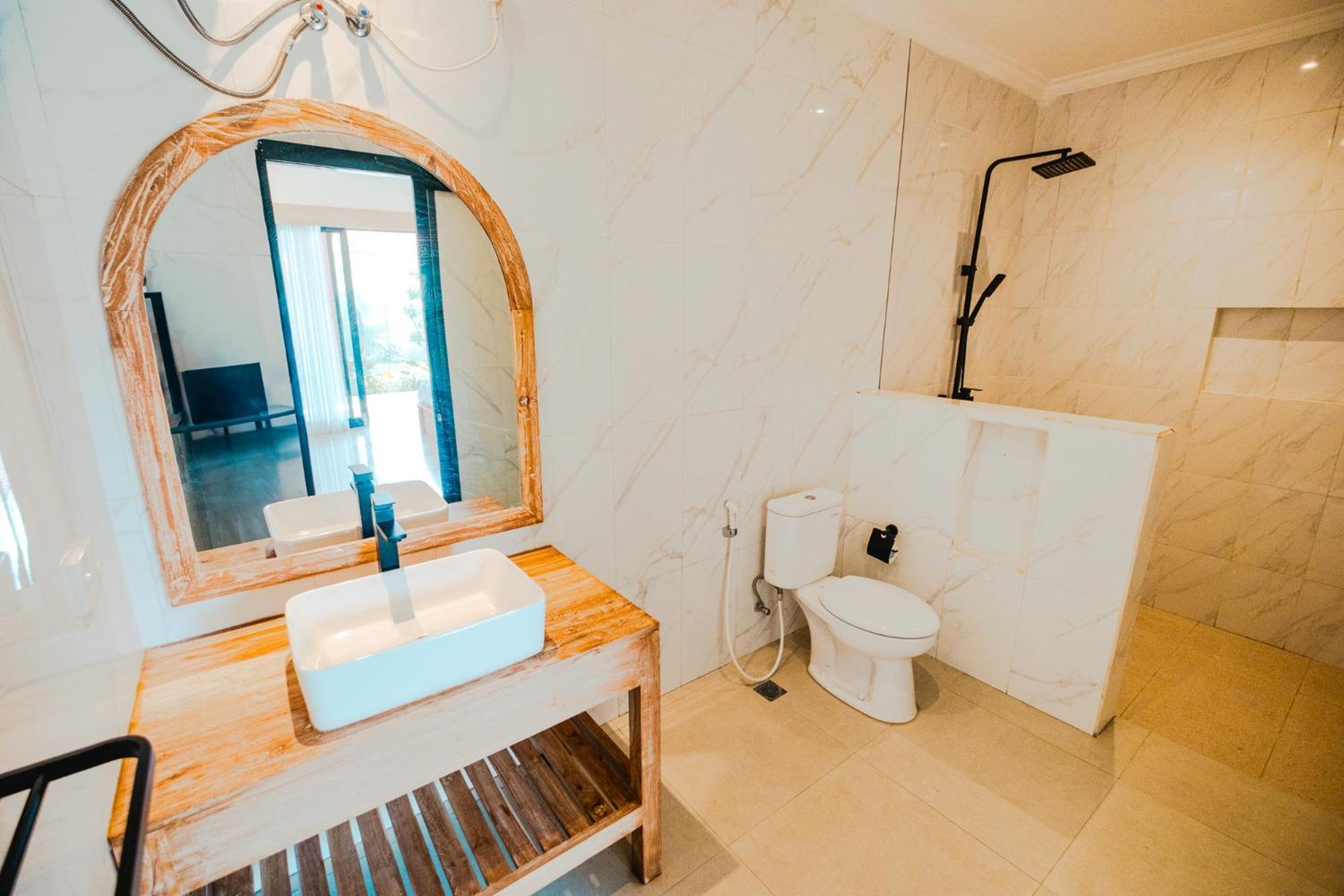 Kubu Dangin Kerobokan Guest house
