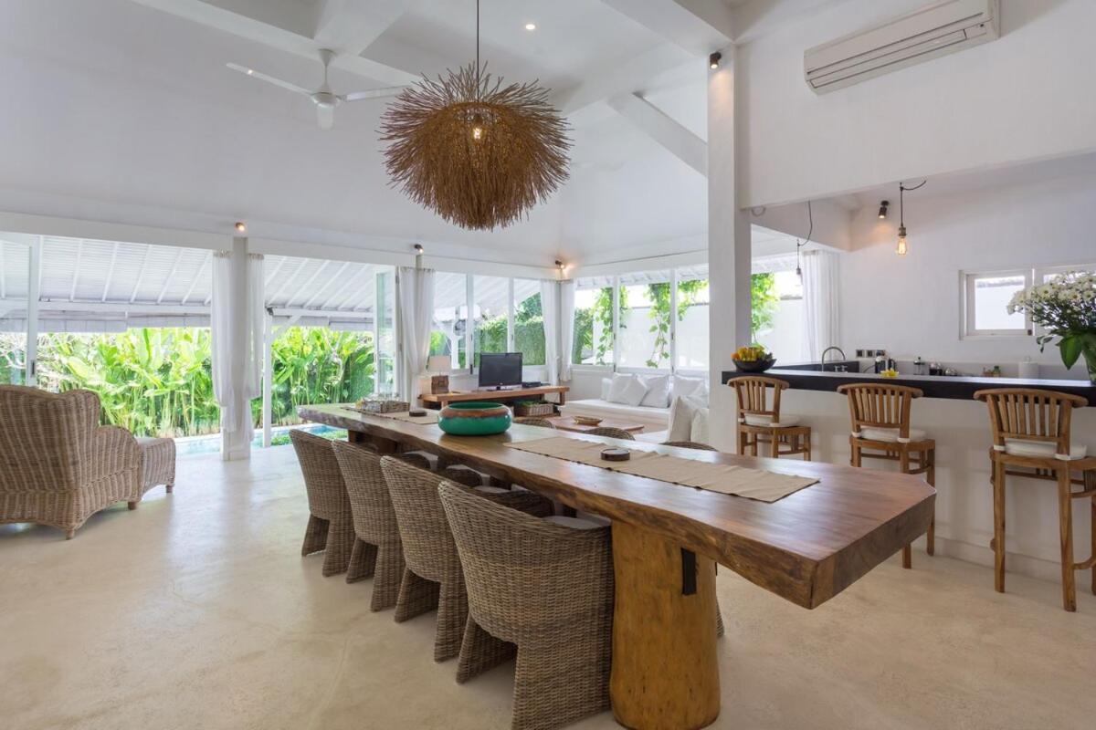 Villa Bear 4 Bedroom Luxury - Petitenget,