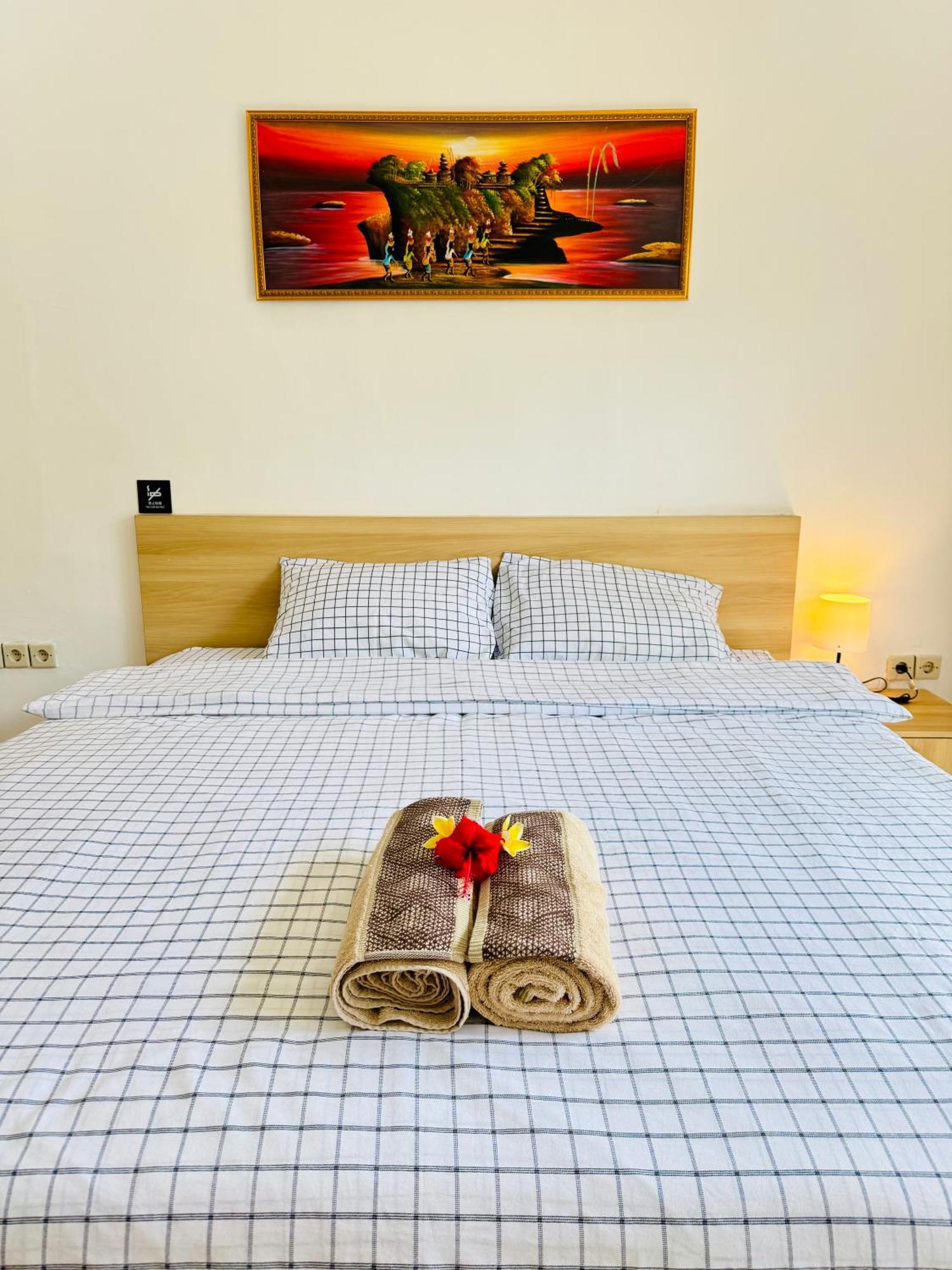 Aparthotel Y&j *