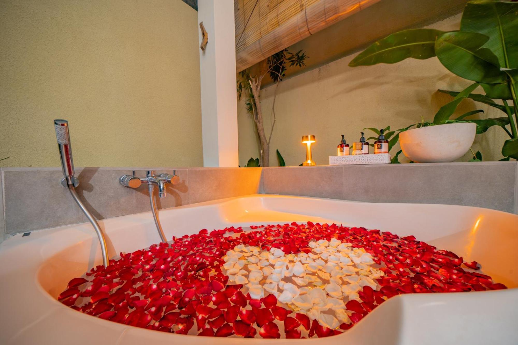Lea Luxury Oasis In Umalas With Private Pool 4br