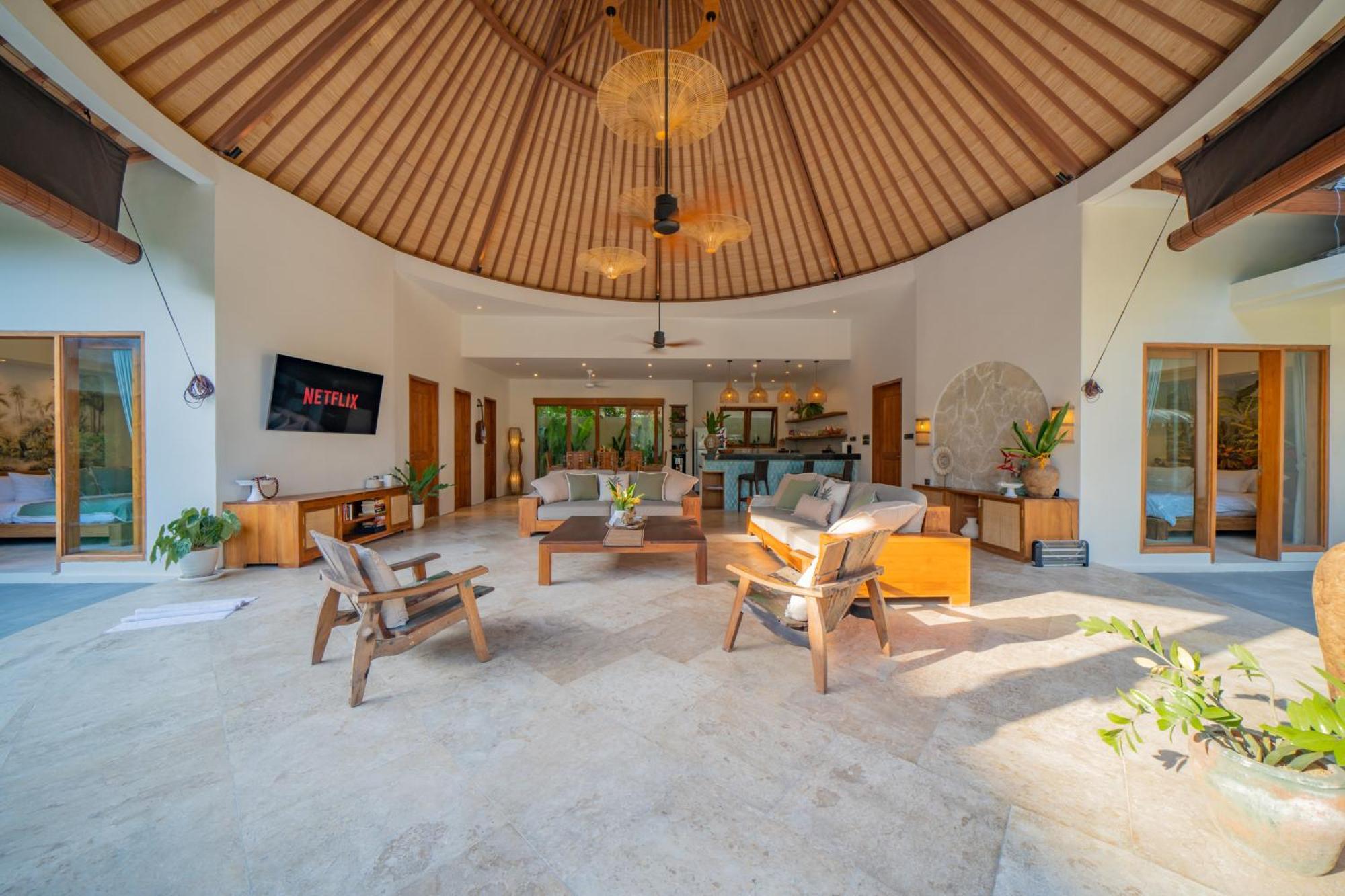 Villa Lea Luxury Oasis In Umalas With Private Pool 4br