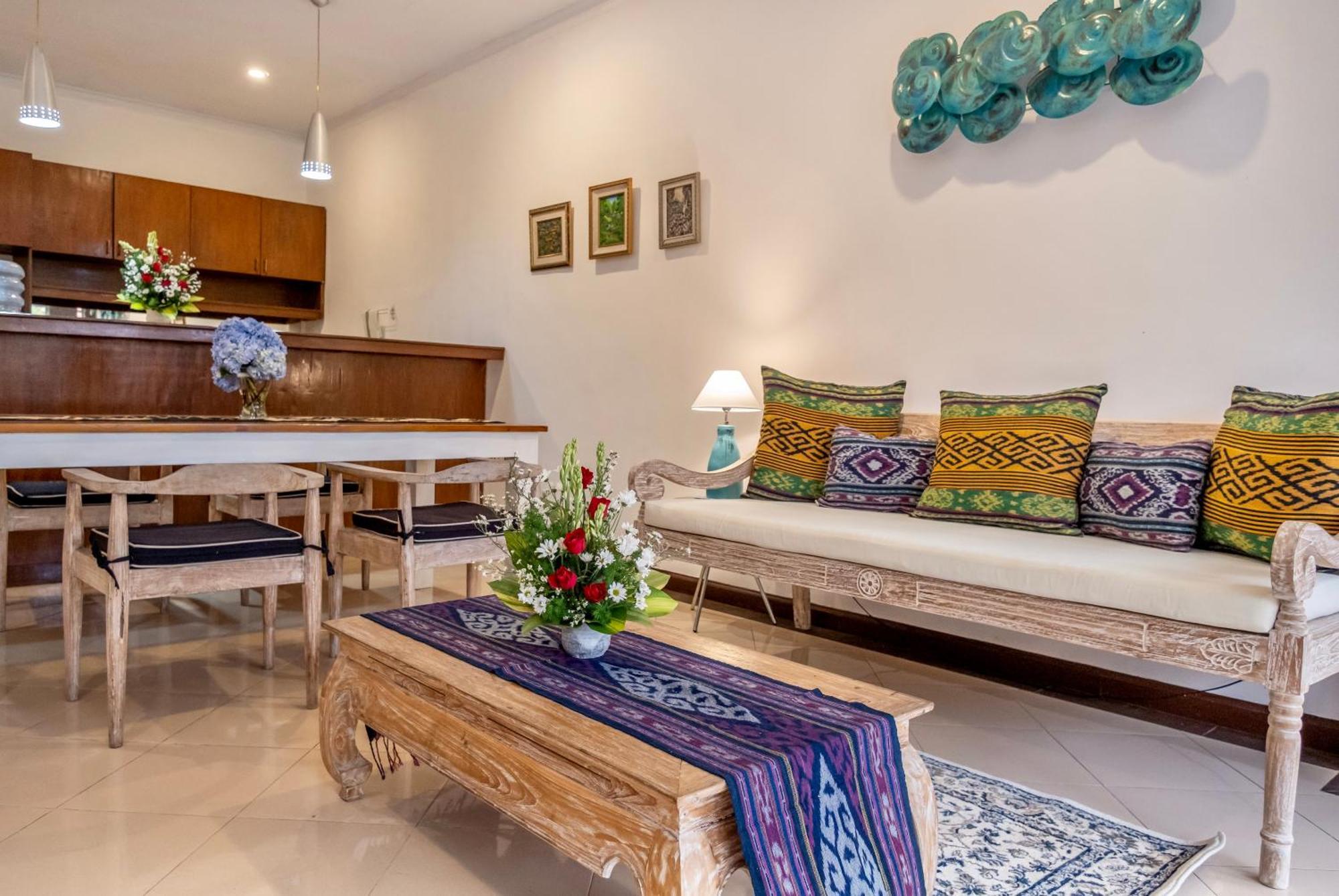 Bens Tunjung Two-bedroom With Private Pool Kuta Villa *