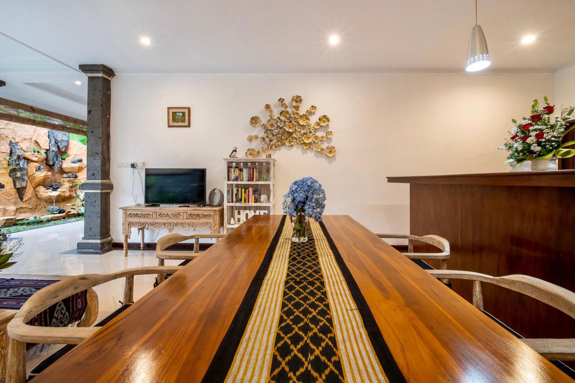 Bens Tunjung Two-bedroom With Private Pool Kuta Villa Seminyak (Bali)