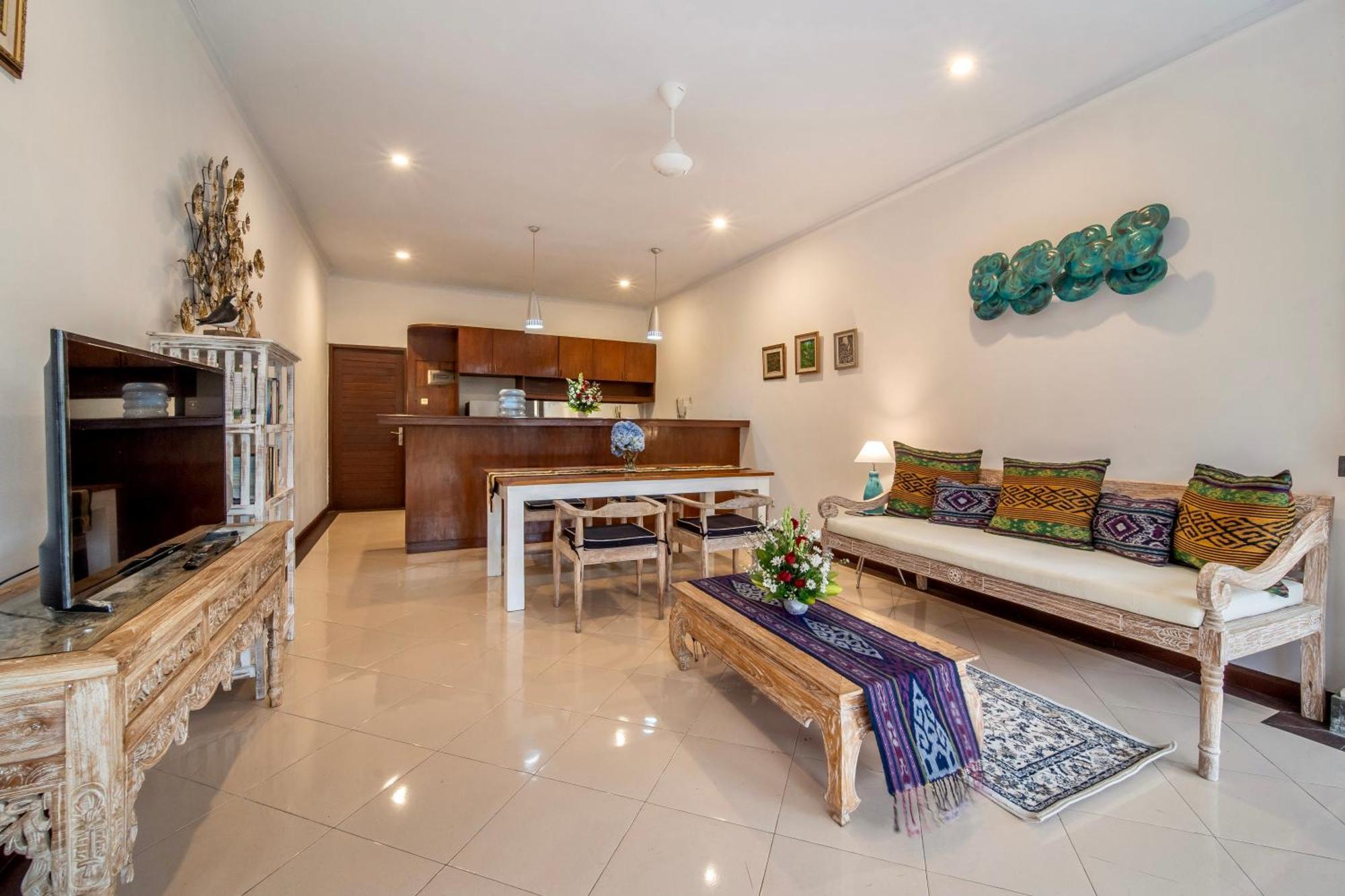 Bens Tunjung Two-bedroom With Private Pool Kuta *