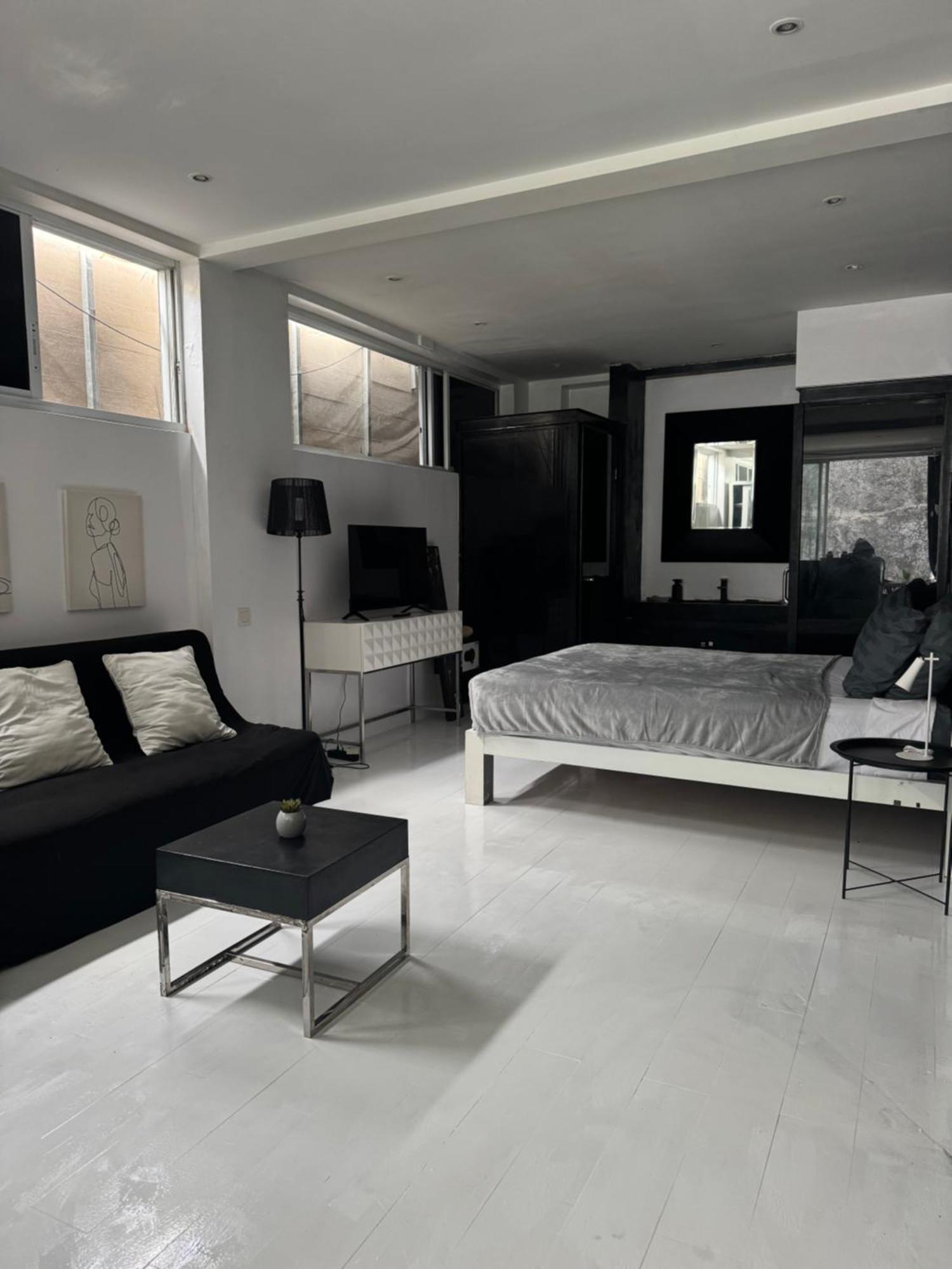 Minimalist Long Term *