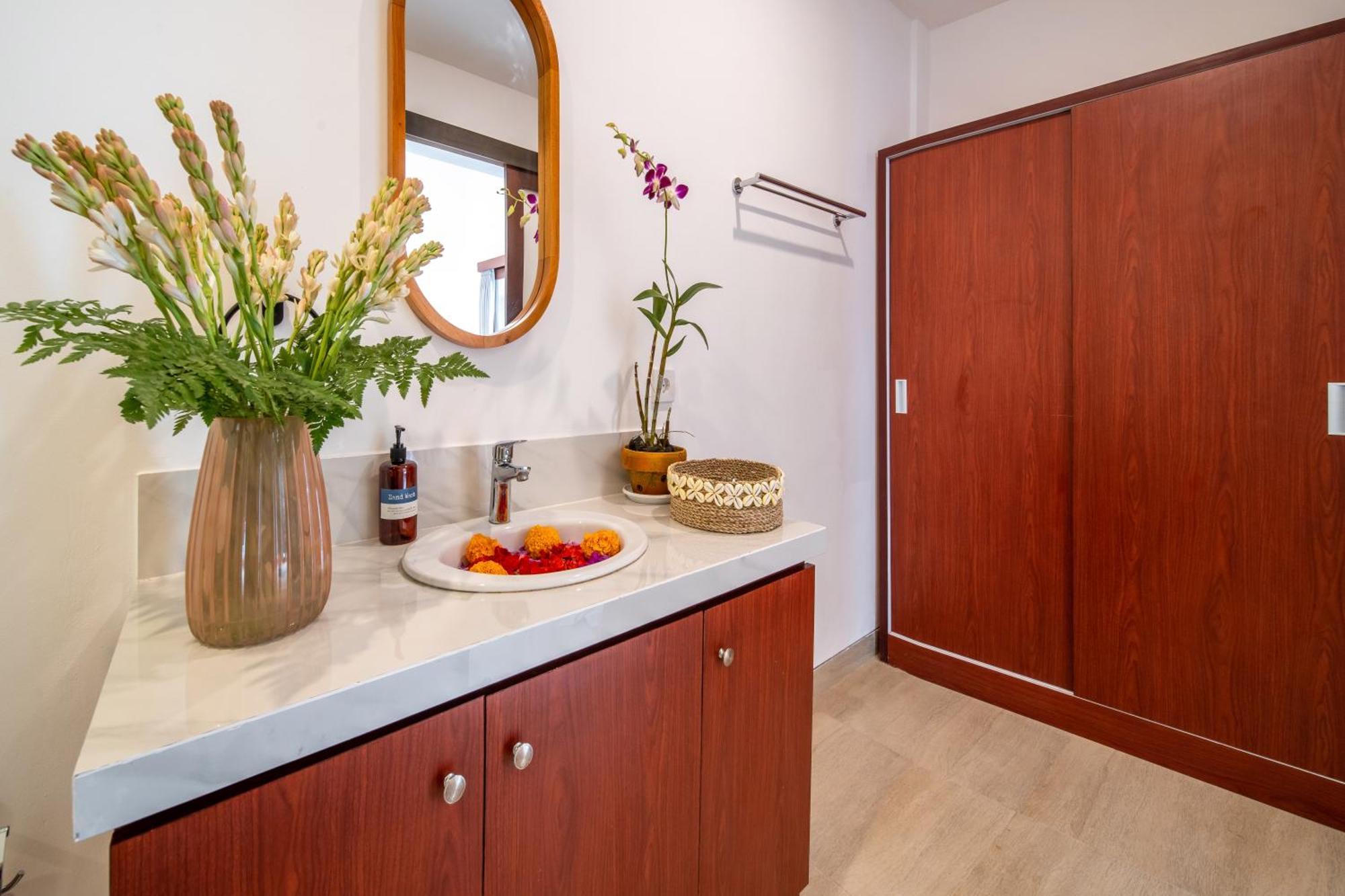 Arts Biyu Two-bedroom With Private Pool Kuta Villa *