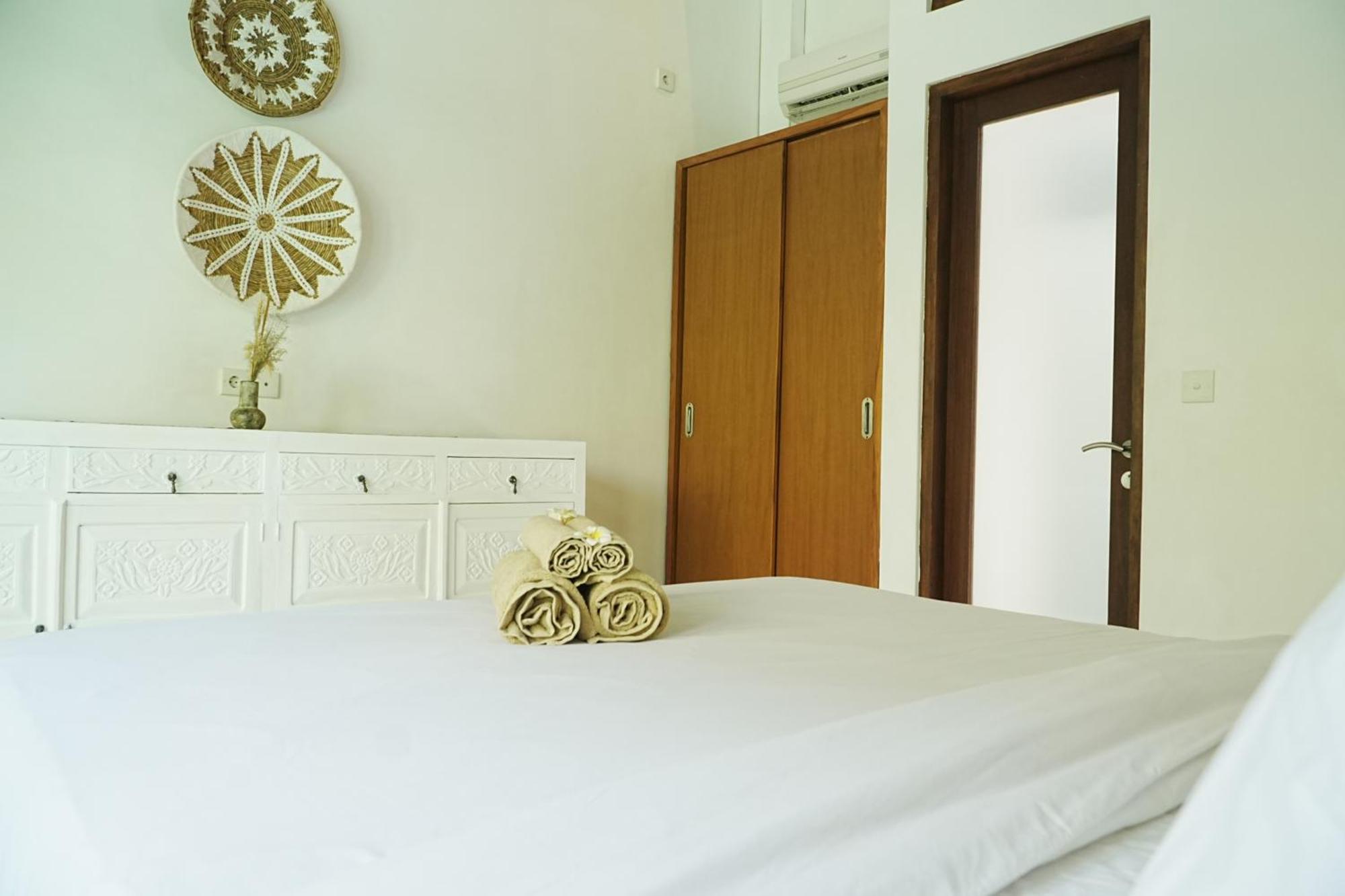 Forena Seminyak (Bali)