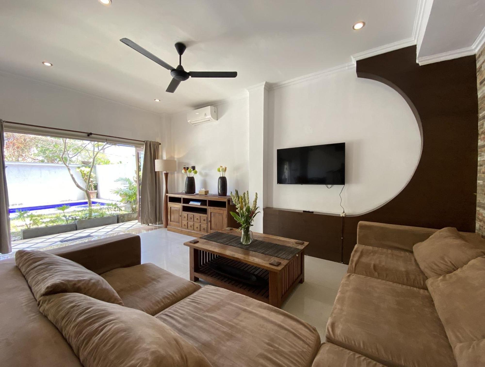 Amazing In Petitenget Location *