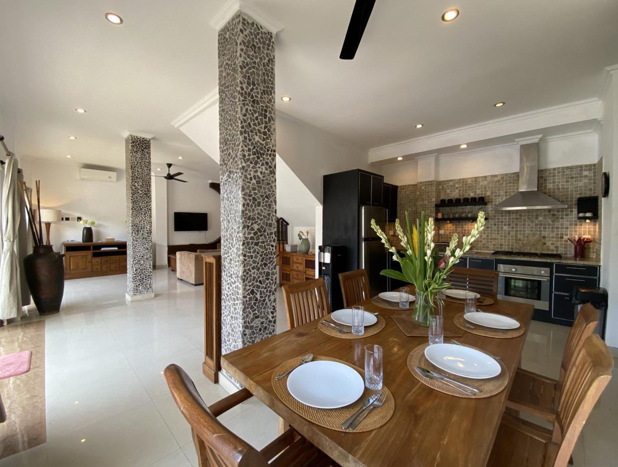 Amazing In Petitenget Location Villa