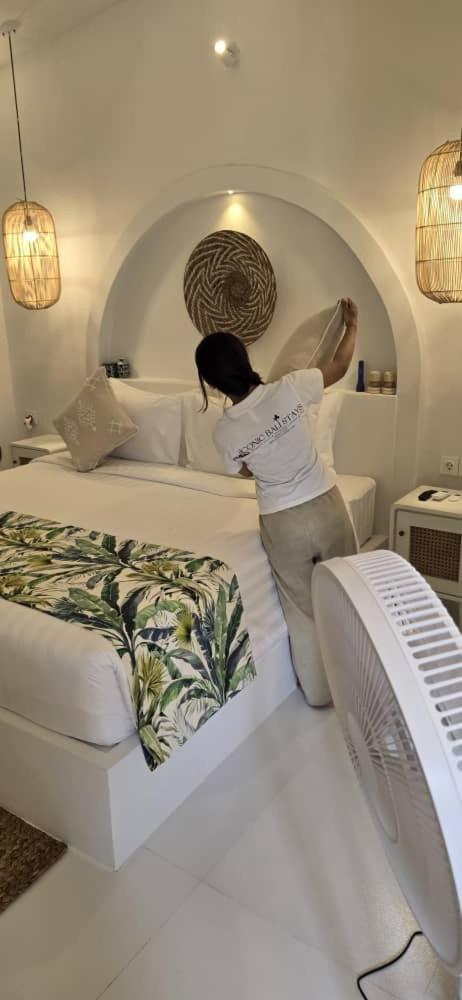 The Hepburn Stylish Single Room Guesthouse With Shared Pool 900M From Seminyak Beach Guest house