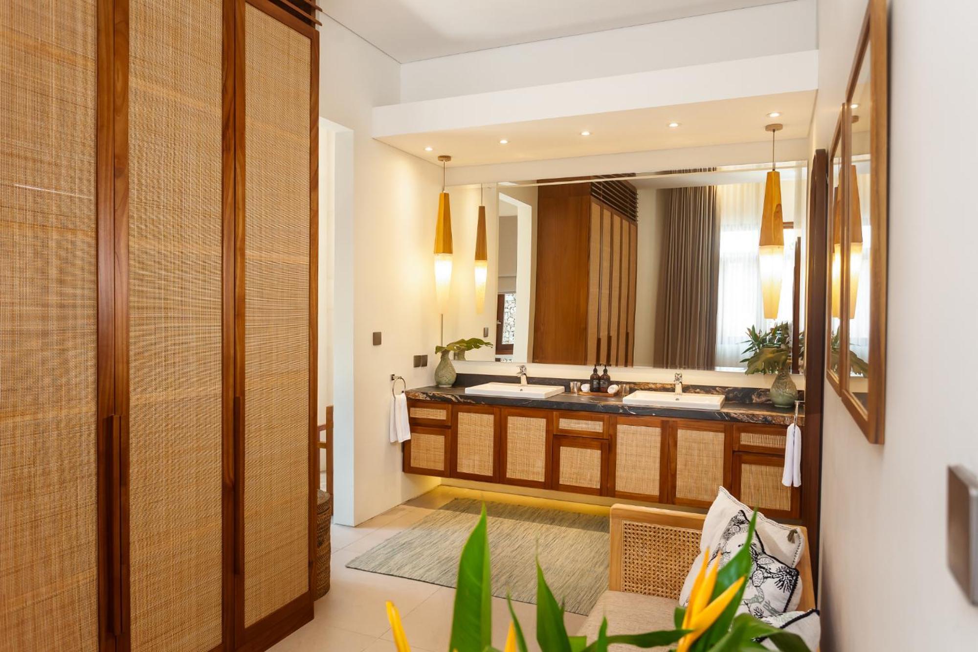 Lenu Villa Seminyak (Bali)