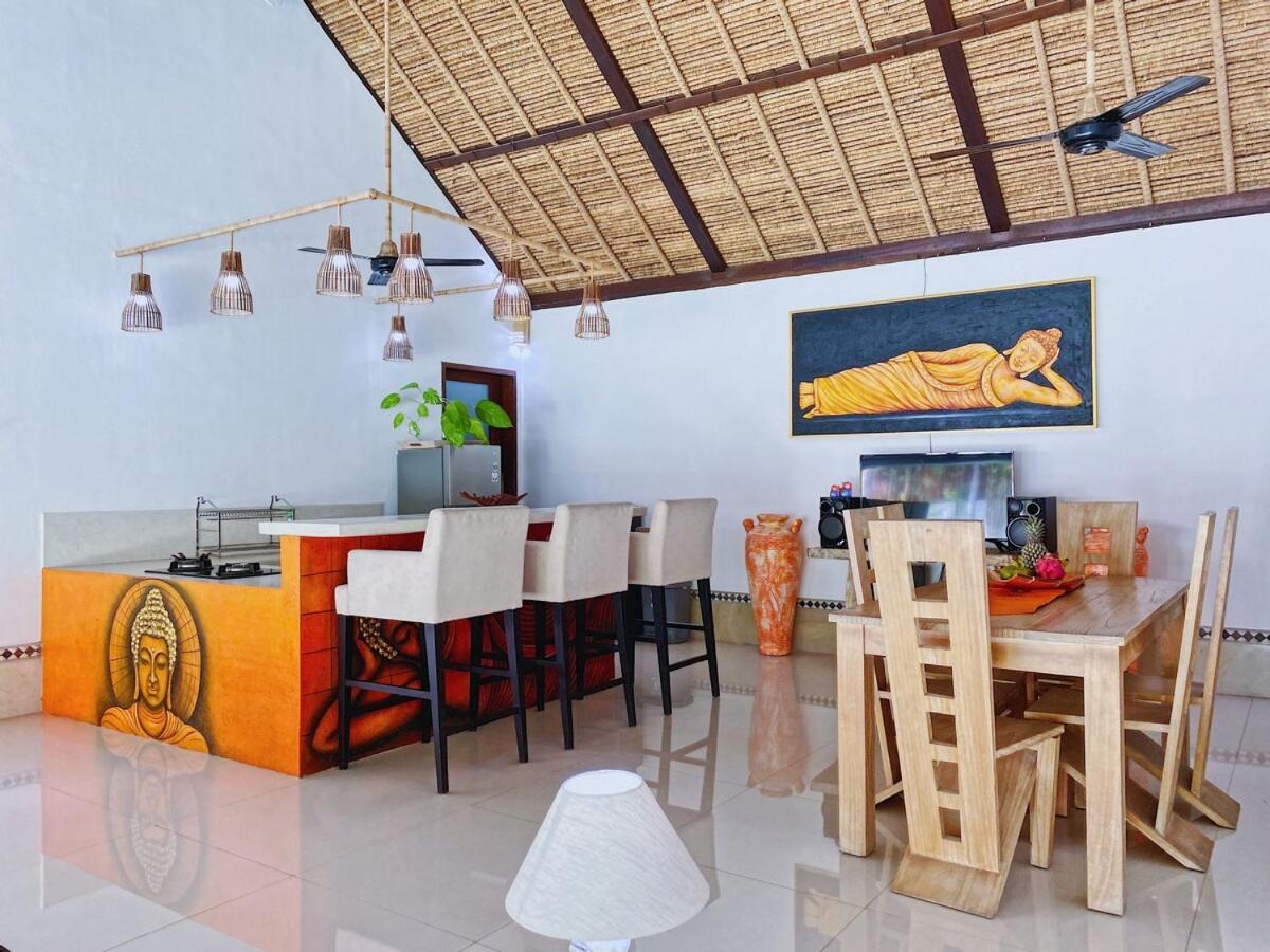 Villa Asyik *