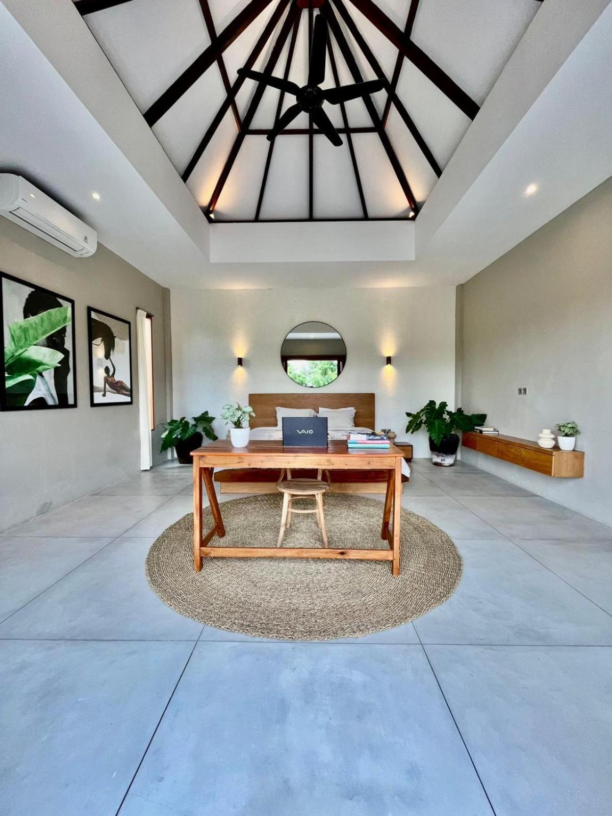 2 Bedroom Near