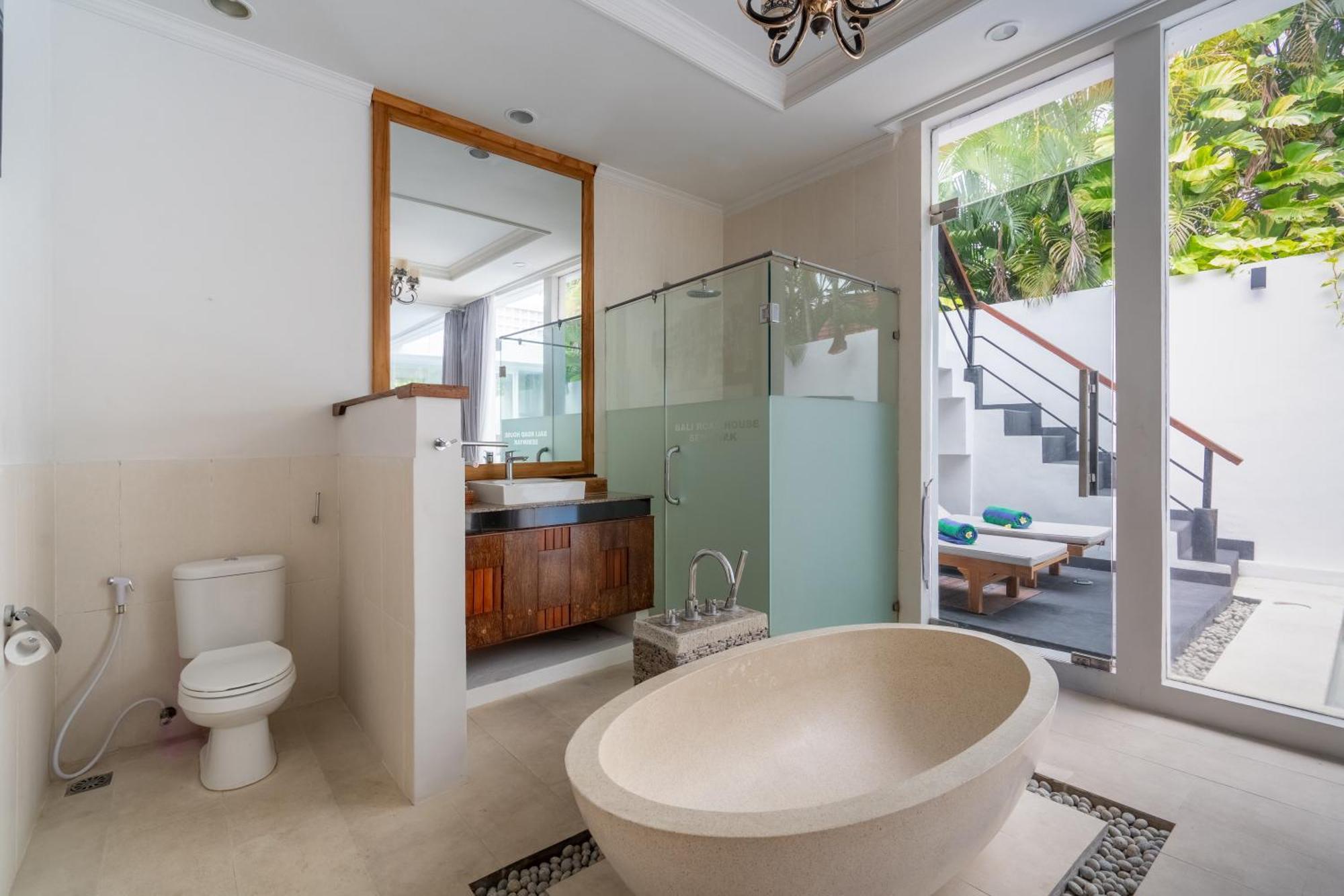 Bali Road House Villa *