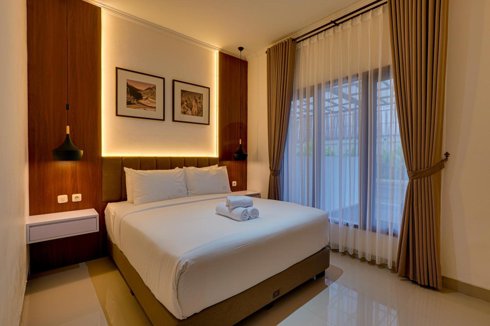 Villa Taman 44 Near Double Six