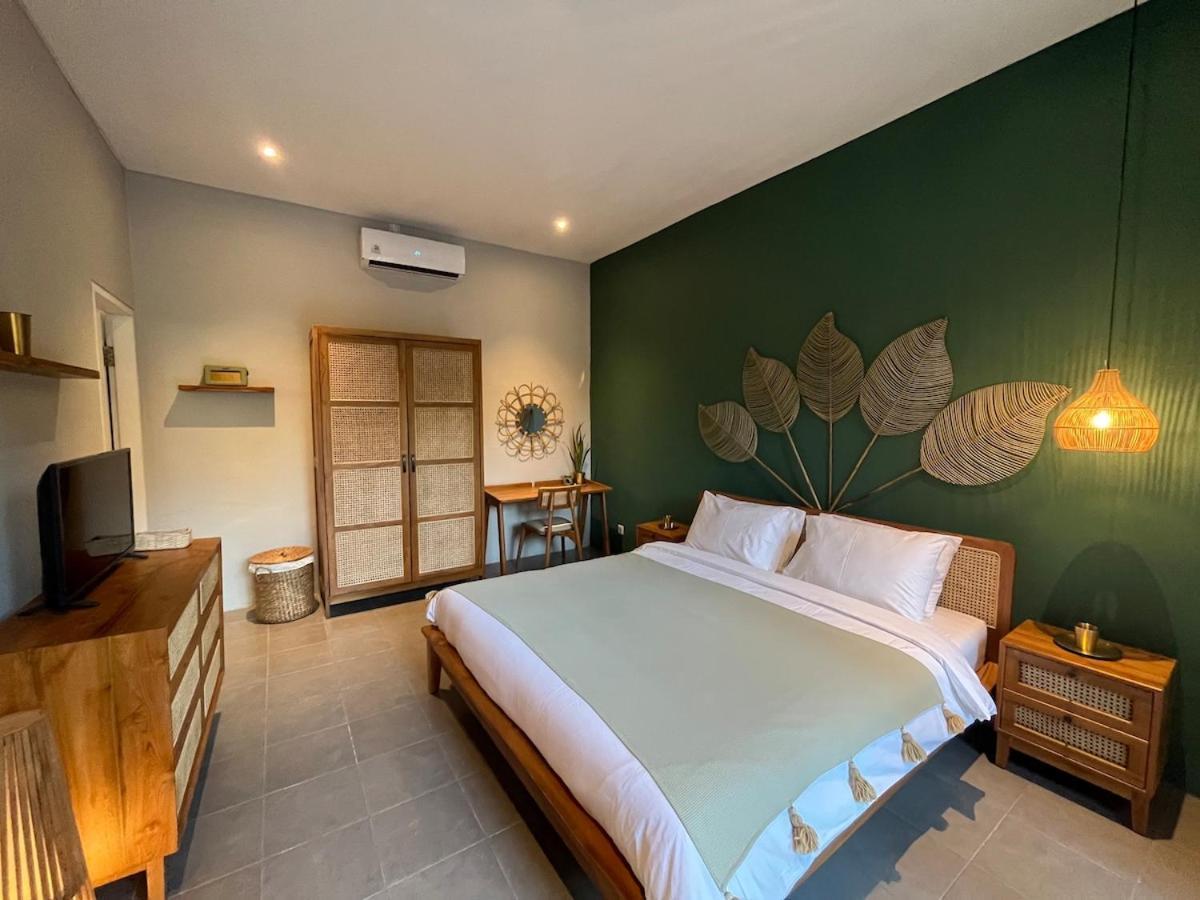 Casa Oliva - Tropical Pool On Trendy Eat Street Seminyak (Bali)