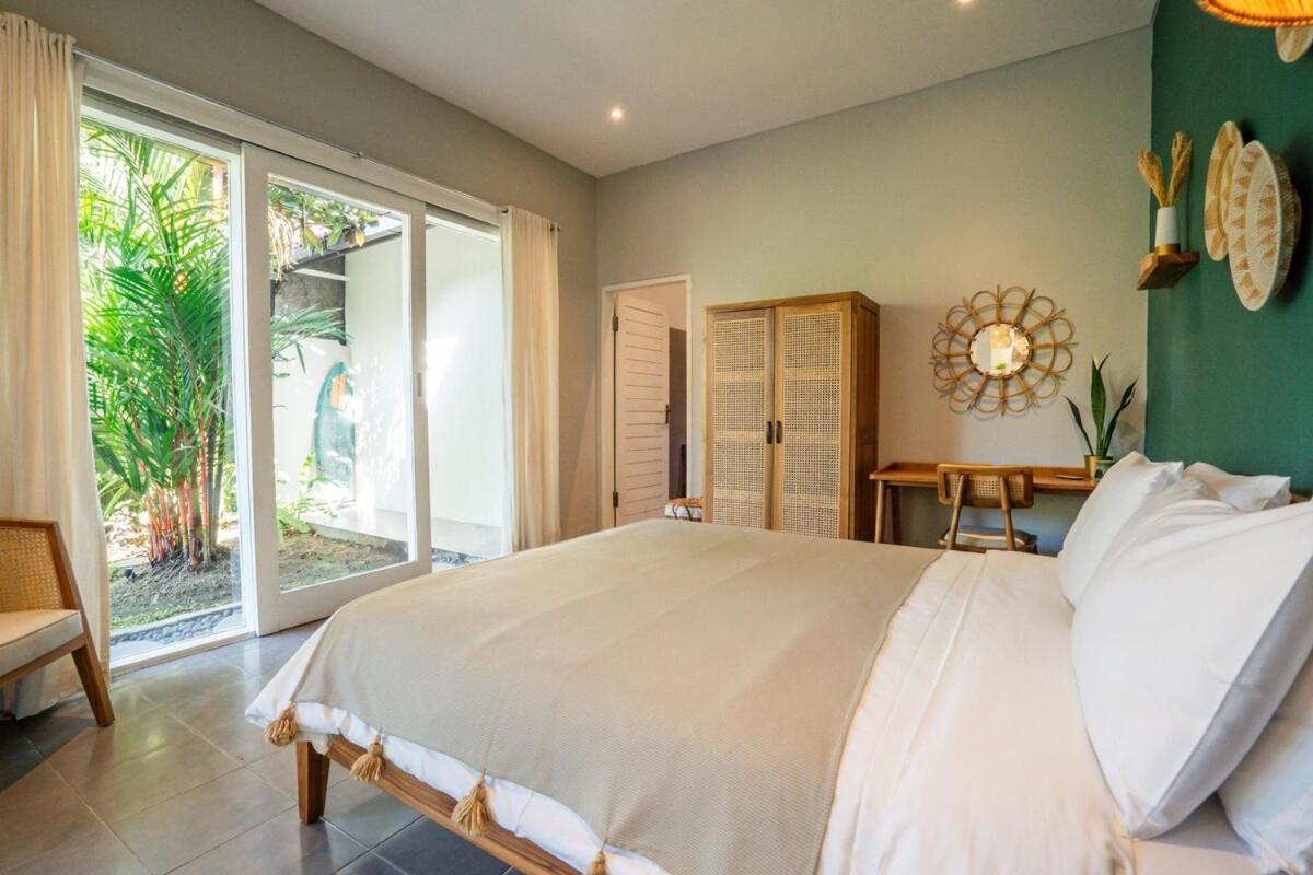 Casa Oliva - Tropical Pool On Trendy Eat Street Villa Seminyak (Bali)
