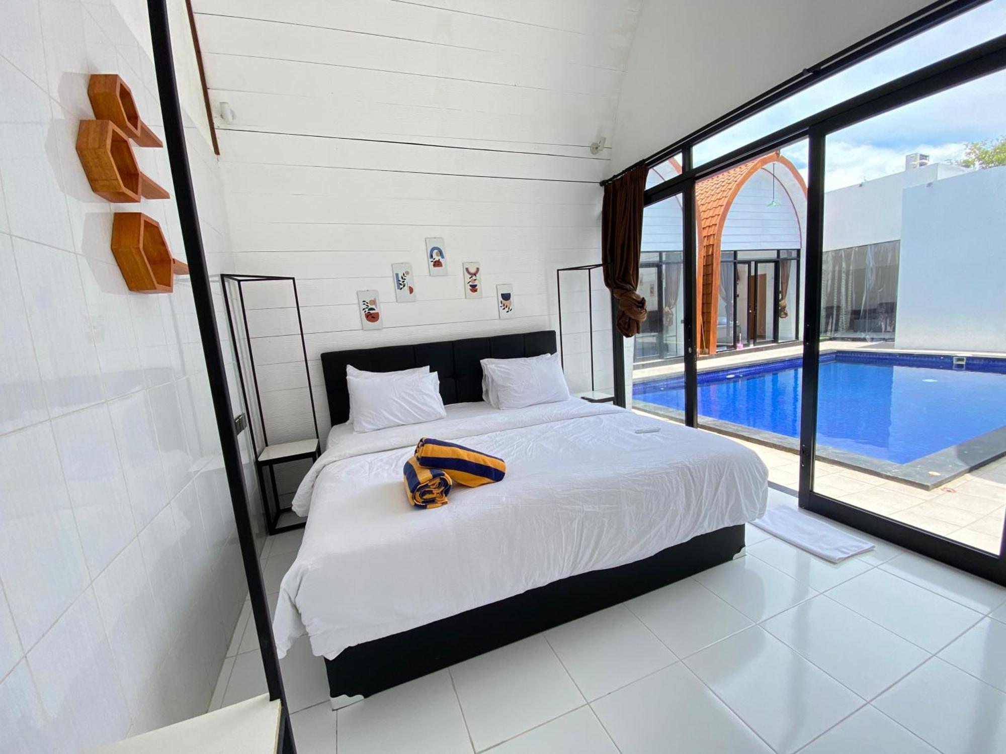 Hk Family Villa Seminyak (Bali)