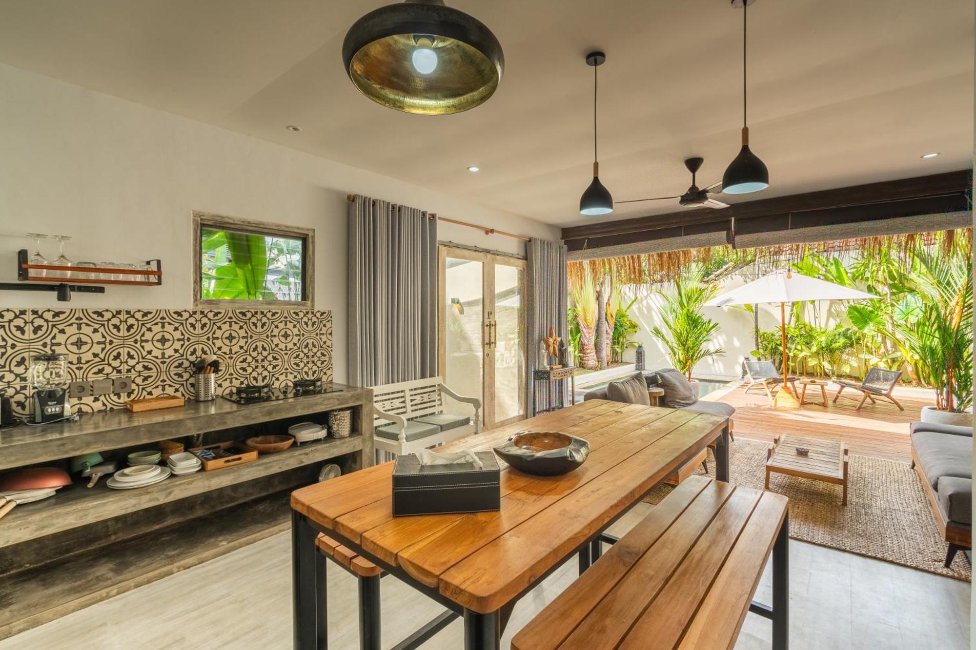 Lovely 1 Bedroom Walking Distance To The *