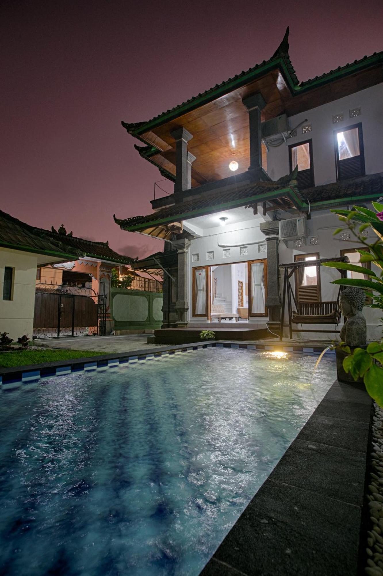Calgary Villa Seminyak (Bali)