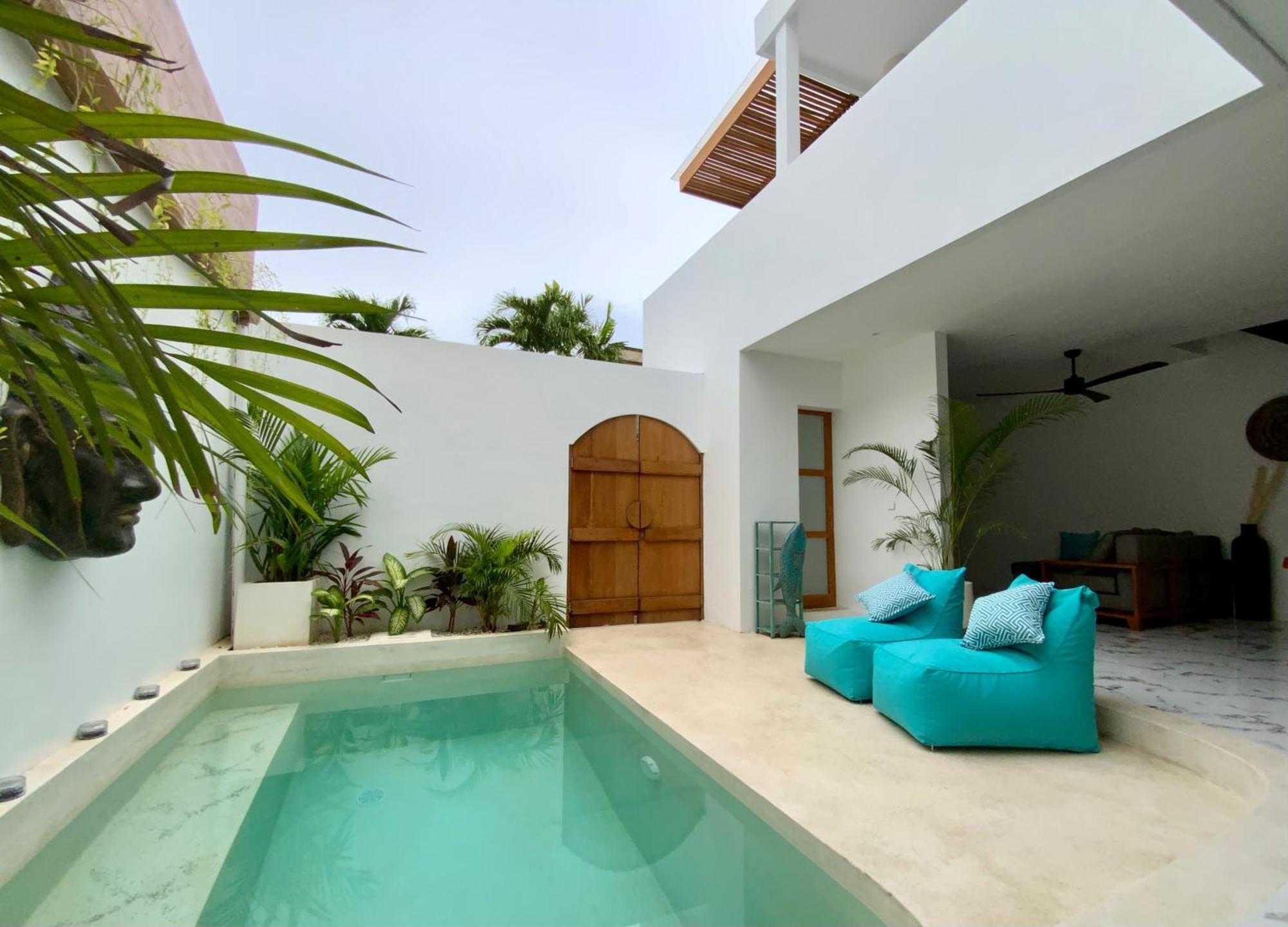 Villa Kembar *
