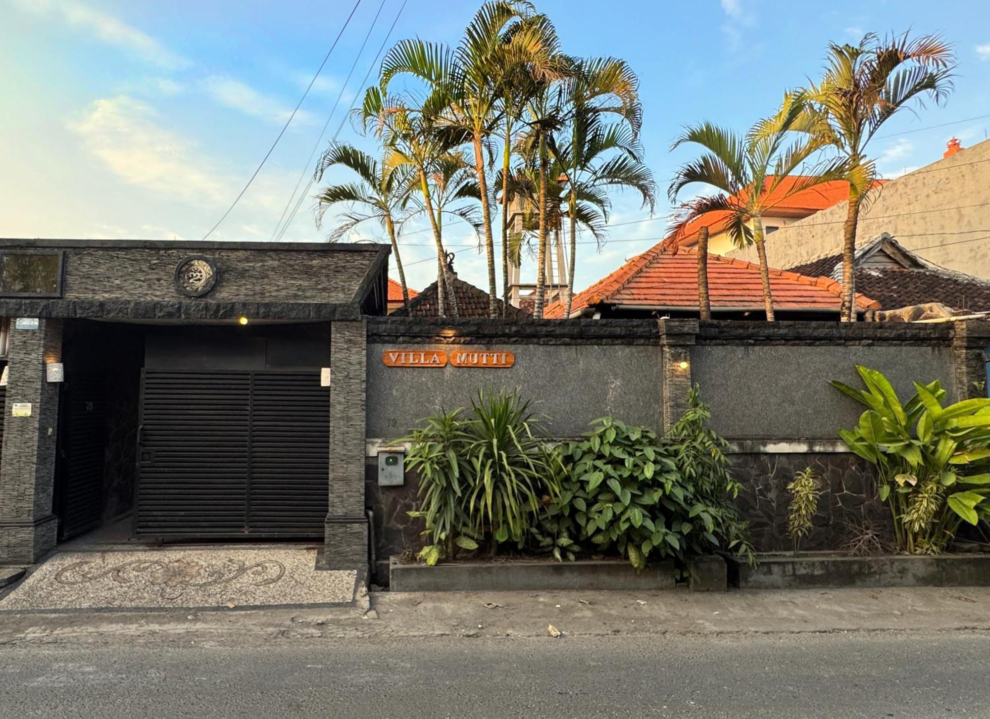 Mutti Seminyak (Bali)