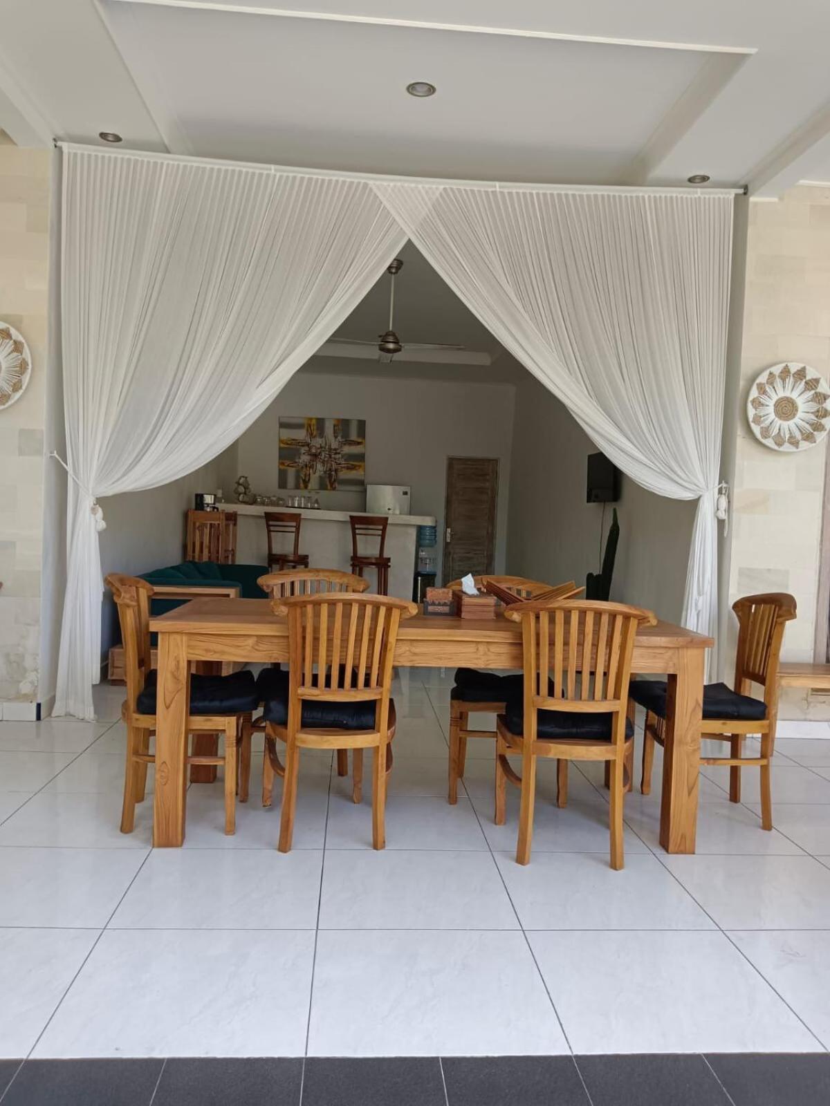 Charming 2br W Pool Near Canggu & Villa