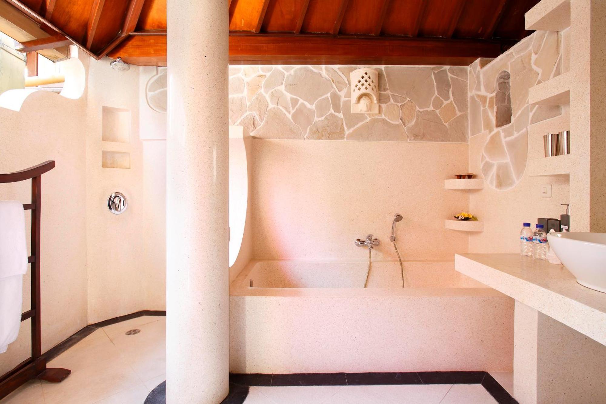 Sansam Villa