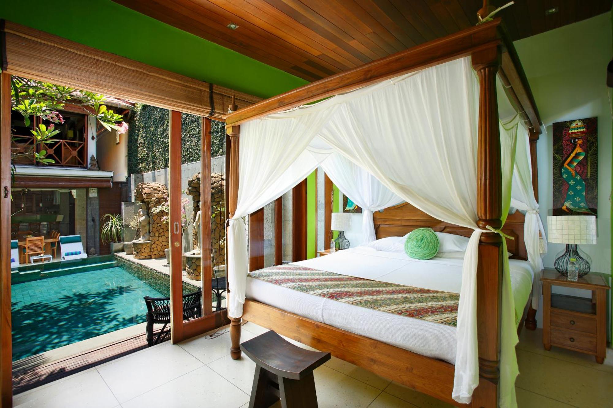 Sansam Villa *