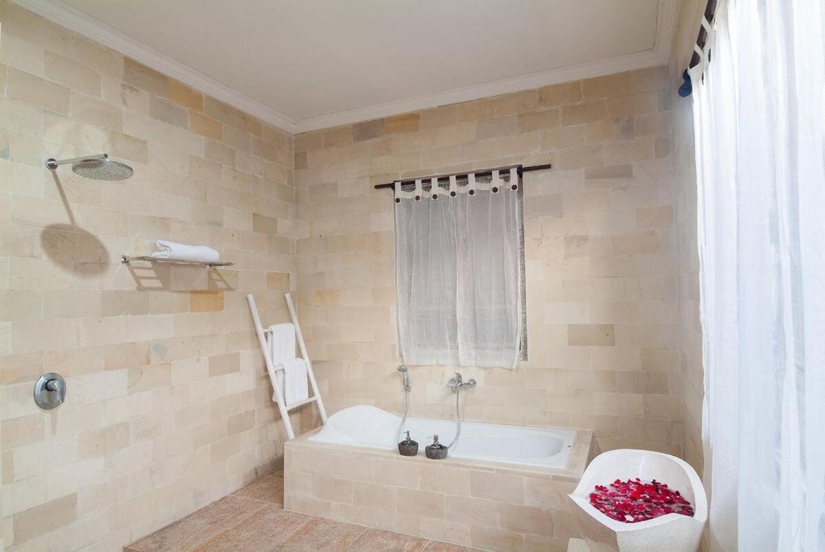Villa Toto Seminyak (Bali)