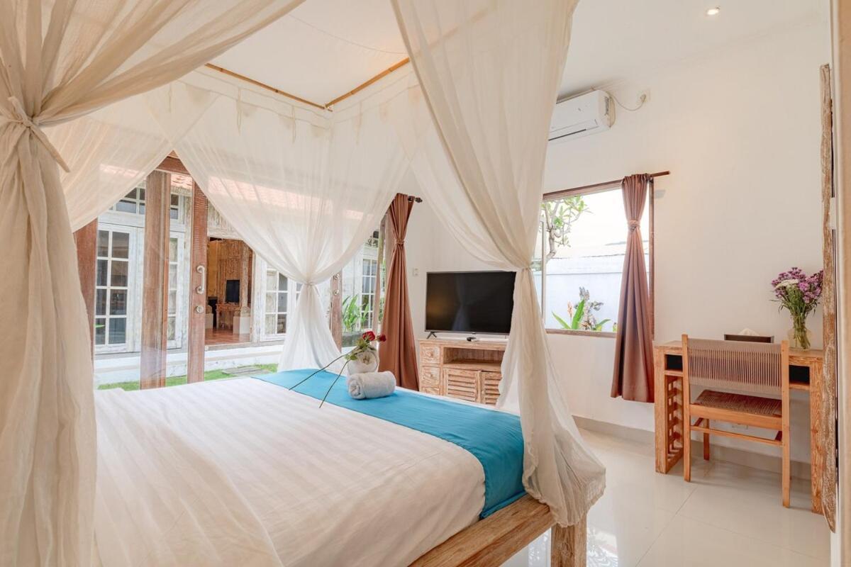 Toto * Seminyak (Bali)