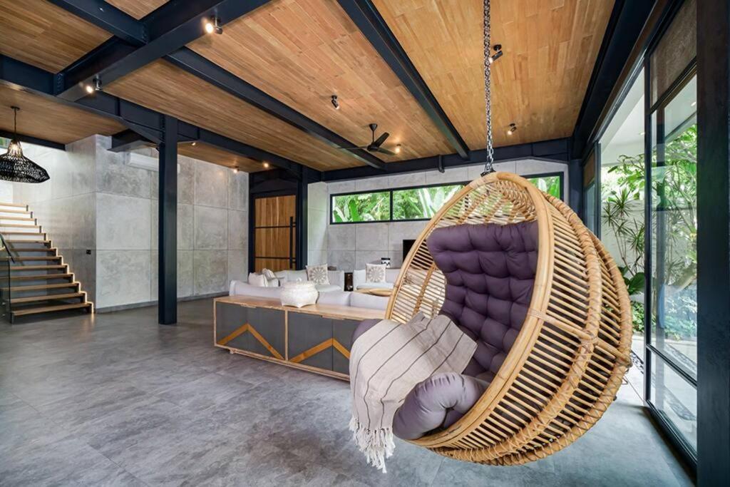 Family Luxury 5bd Parking X Walk 2 Potato Head * Seminyak (Bali)