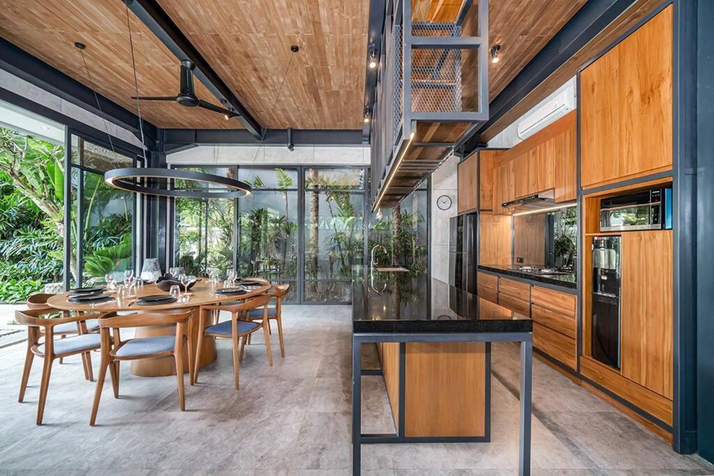 Family Luxury 5bd Parking X Walk 2 Potato Head *