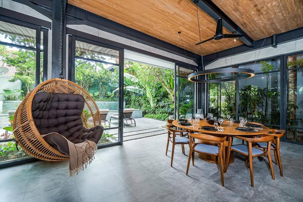 Family Luxury 5bd Parking X Walk 2 Potato Head Seminyak (Bali)