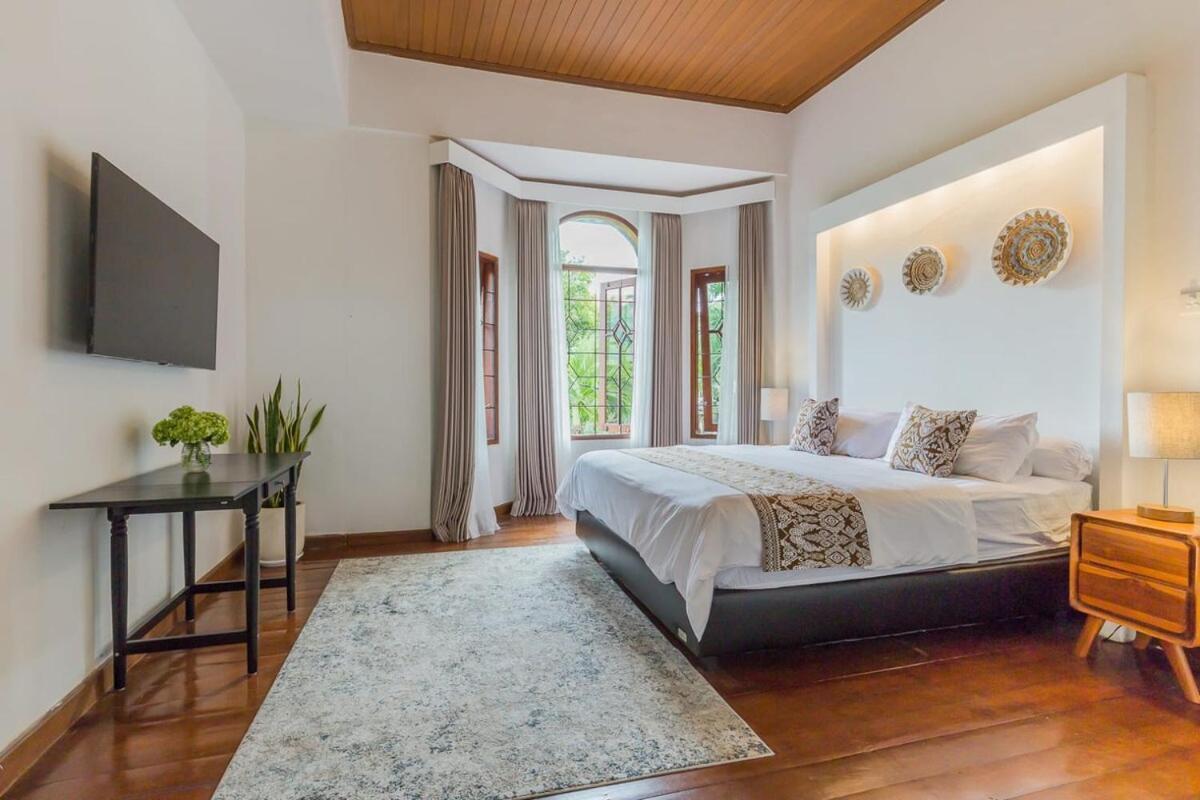 Castila Saraswati - Tranquil 4br In Kayu Aya Villa *