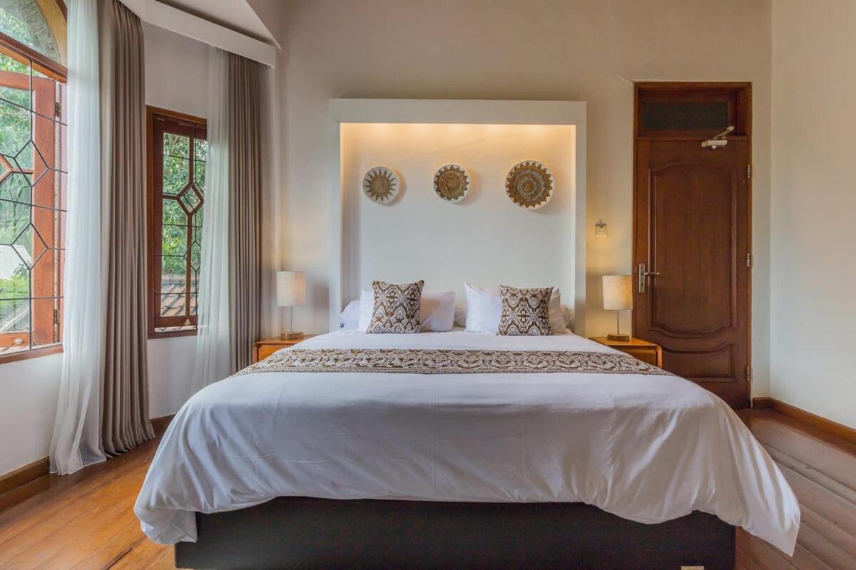 Castila Saraswati - Tranquil 4br In Kayu Aya * Seminyak (Bali)