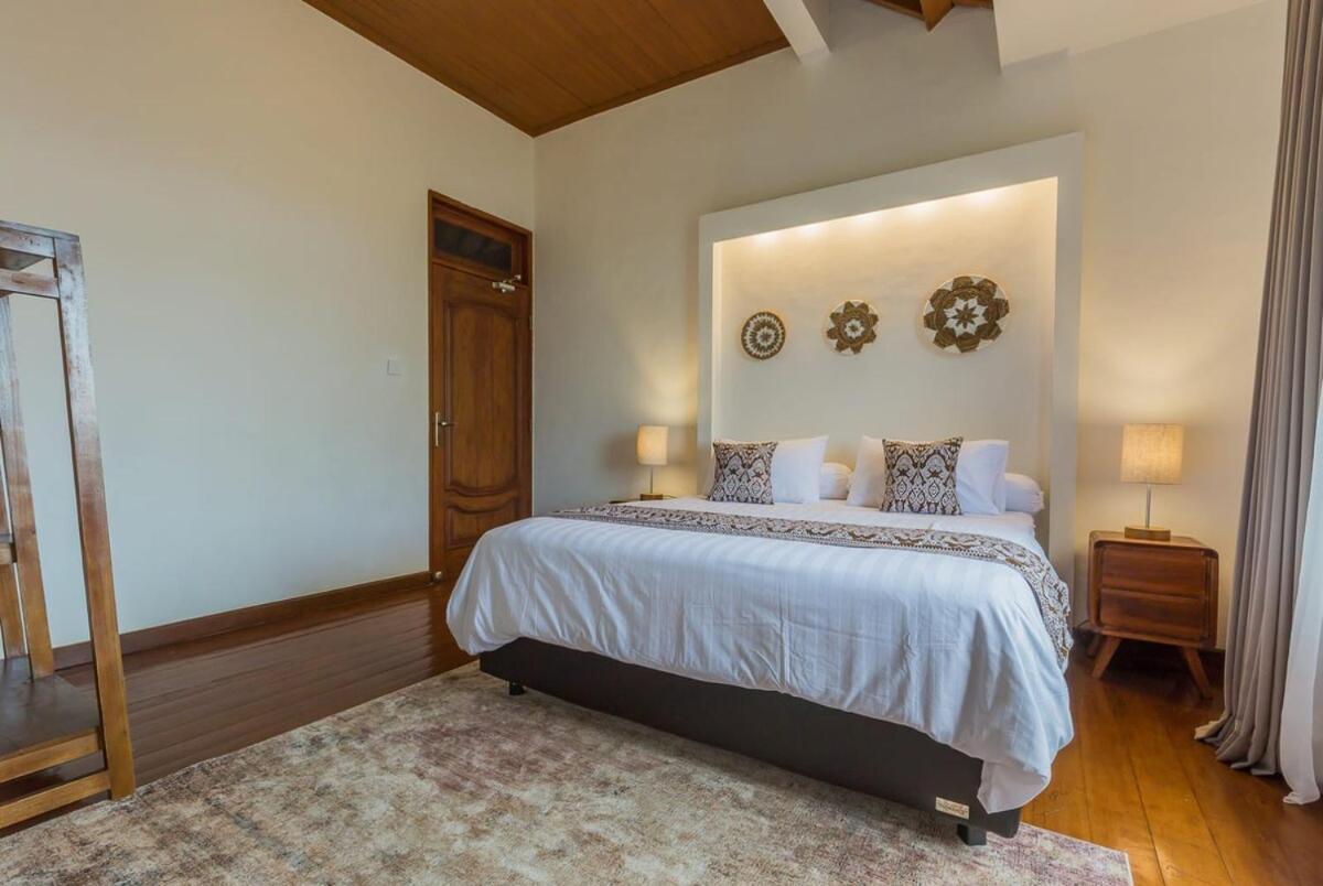 Castila Saraswati - Tranquil 4br In Kayu Aya Villa Seminyak (Bali)