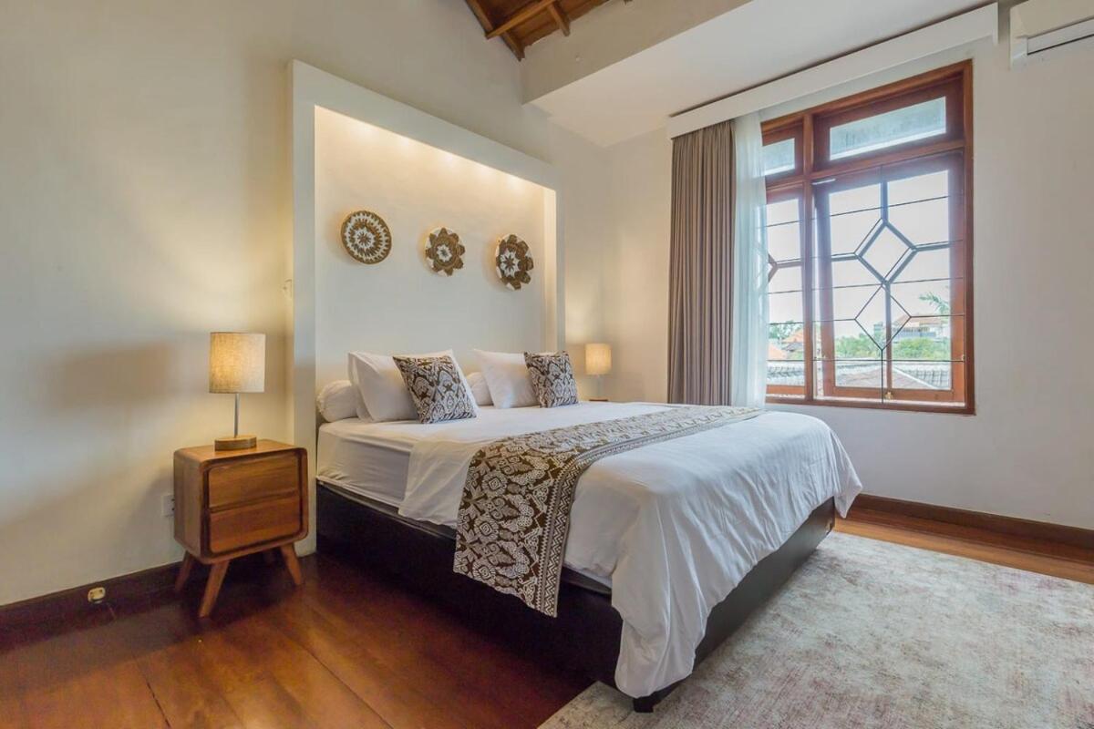 Villa Castila Saraswati - Tranquil 4br In Kayu Aya Seminyak (Bali)