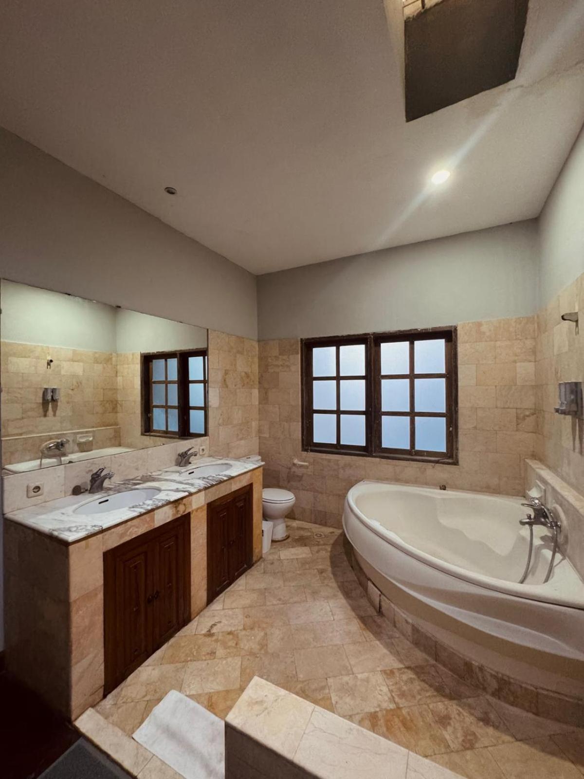 Blue Diamond Residenses