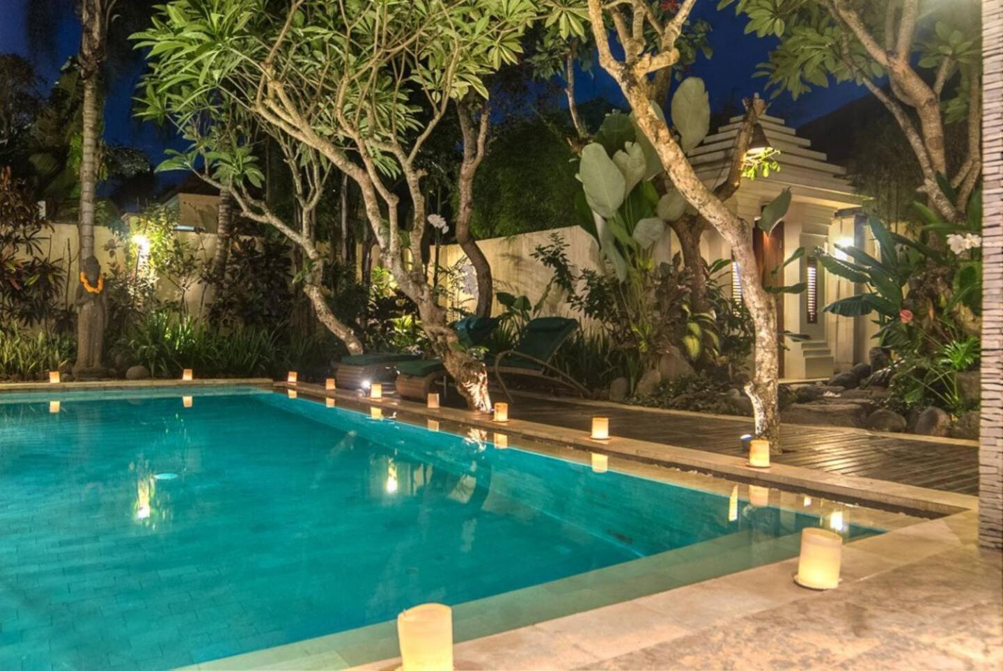 Hotel The