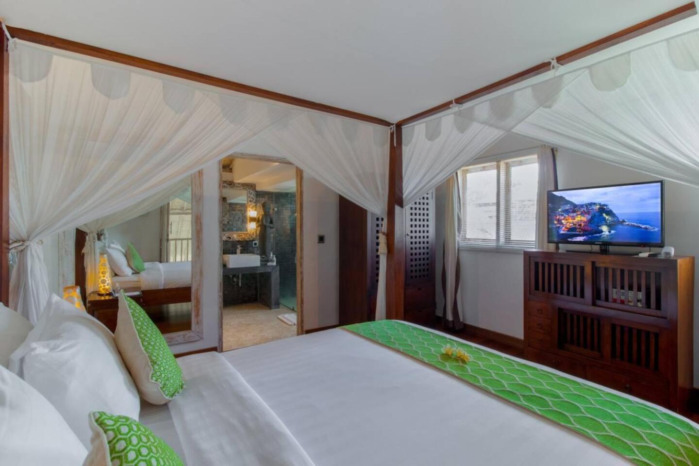 Biệt thự Rama Sita - 100m From Eat Street, 3br