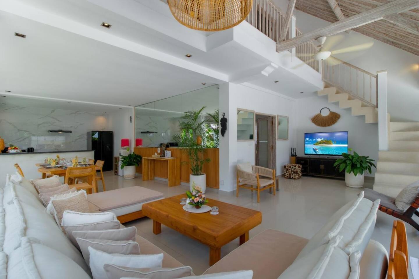 Rama Sita - 100m From Eat Street, 3br * Seminyak (Bali)